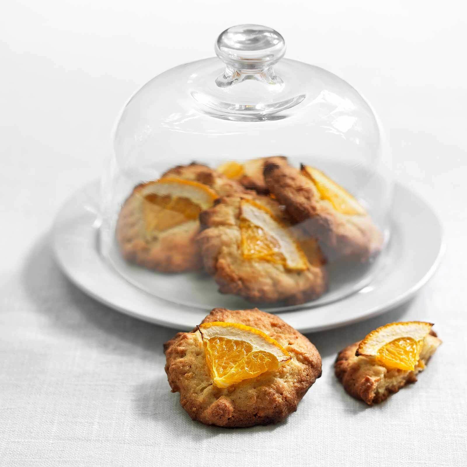 Orange cookies in love
