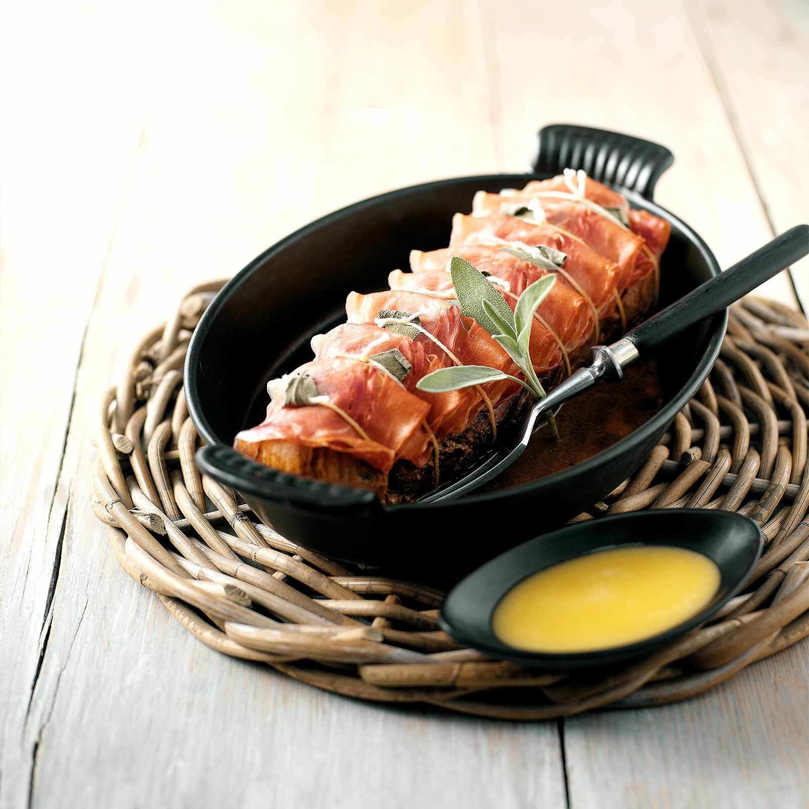 Filet mignon saltimbocca