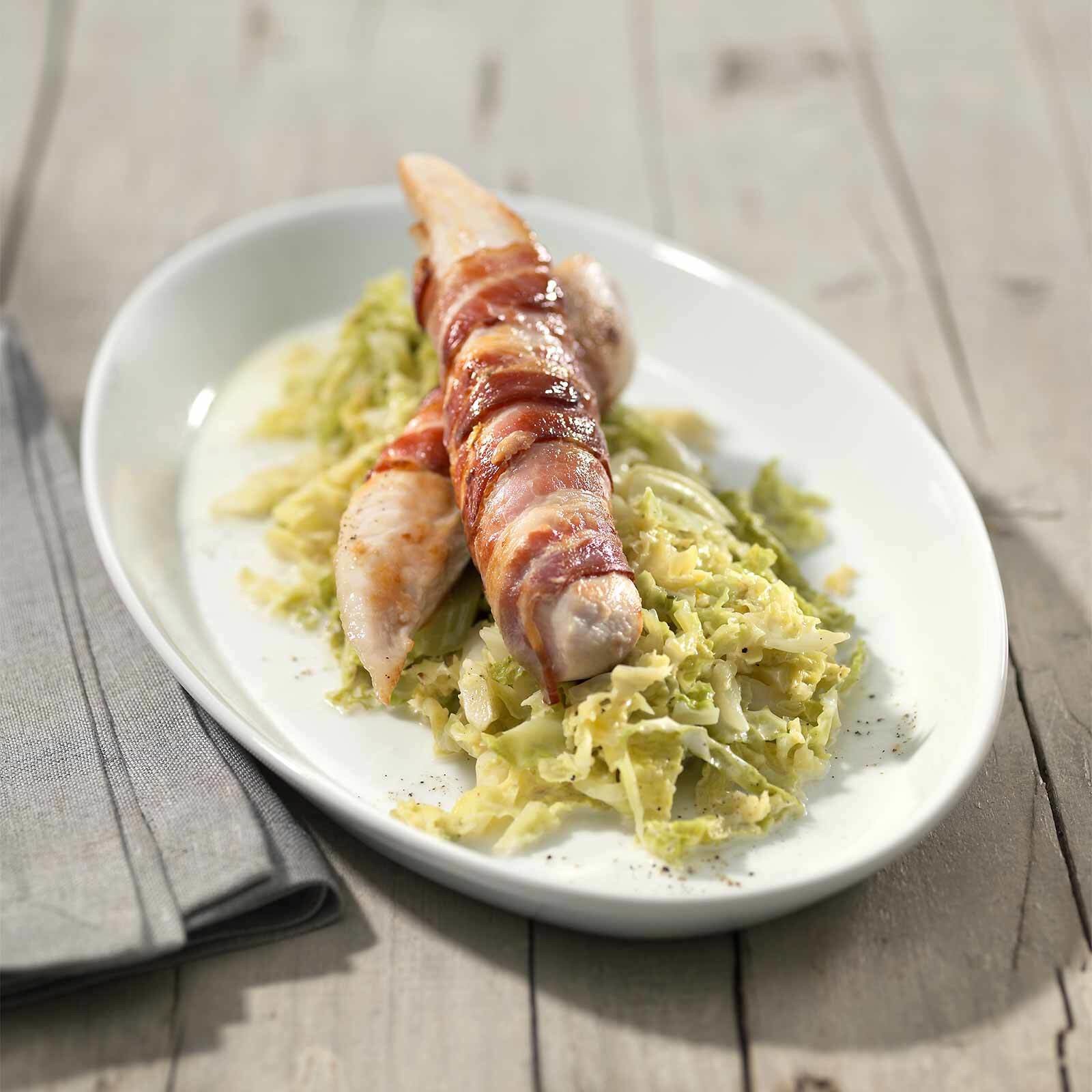 Blancs de poulet en manteau de lard
