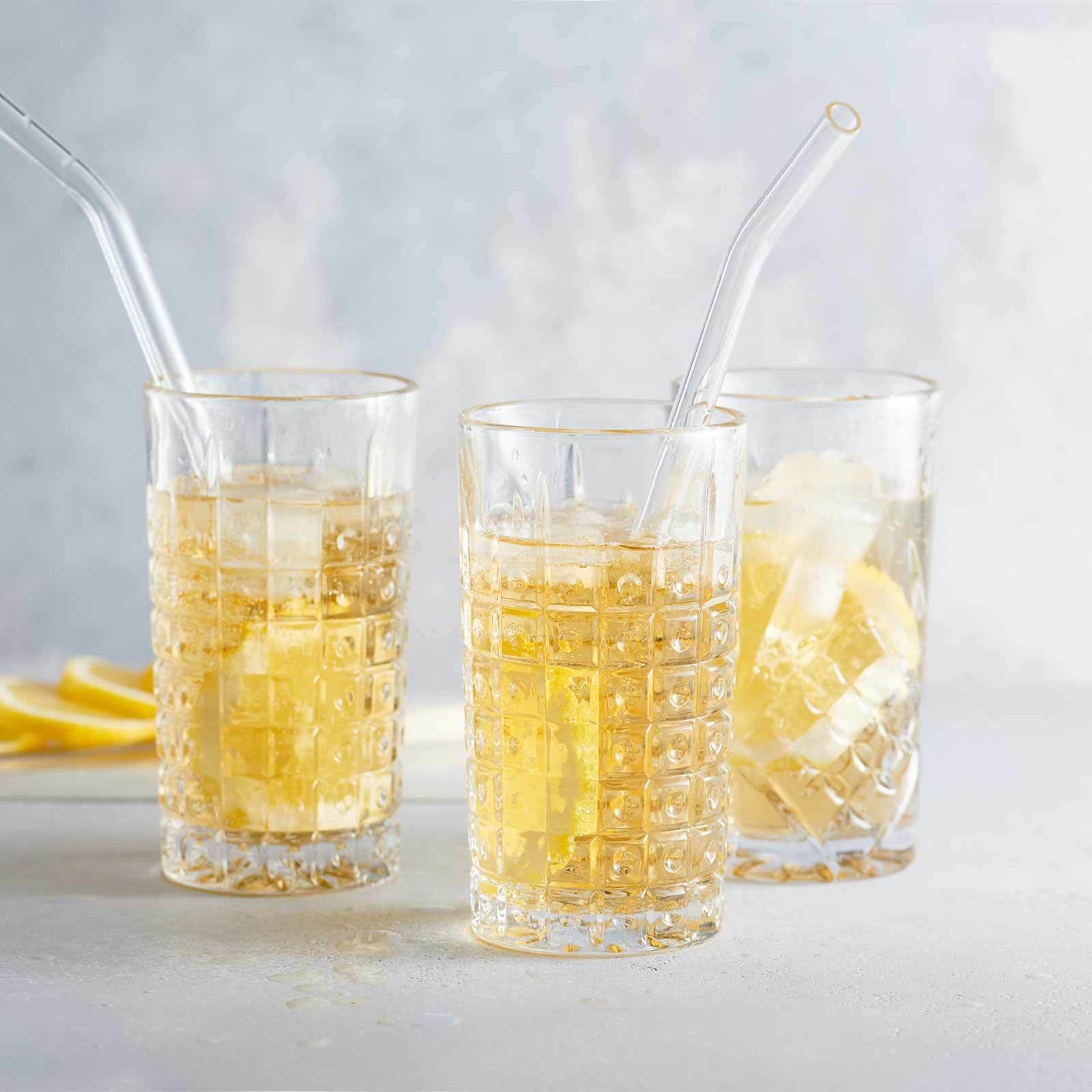 Cocktail sweet-bitter
