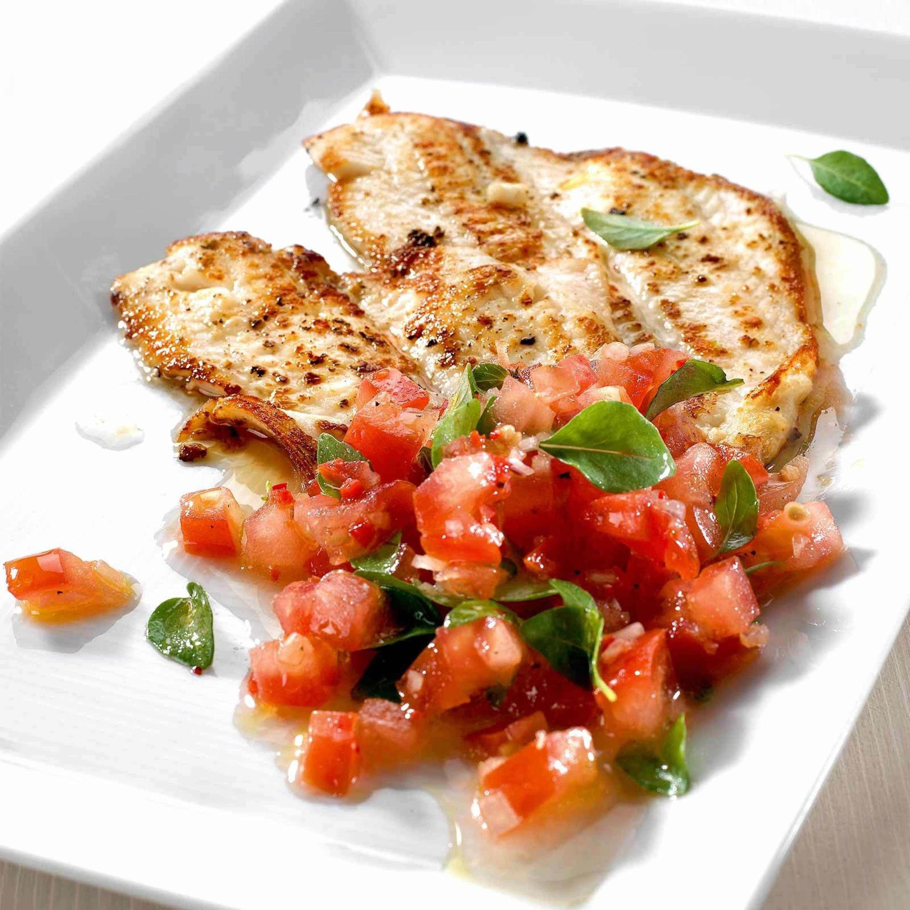 Poisson et salsa aux tomates