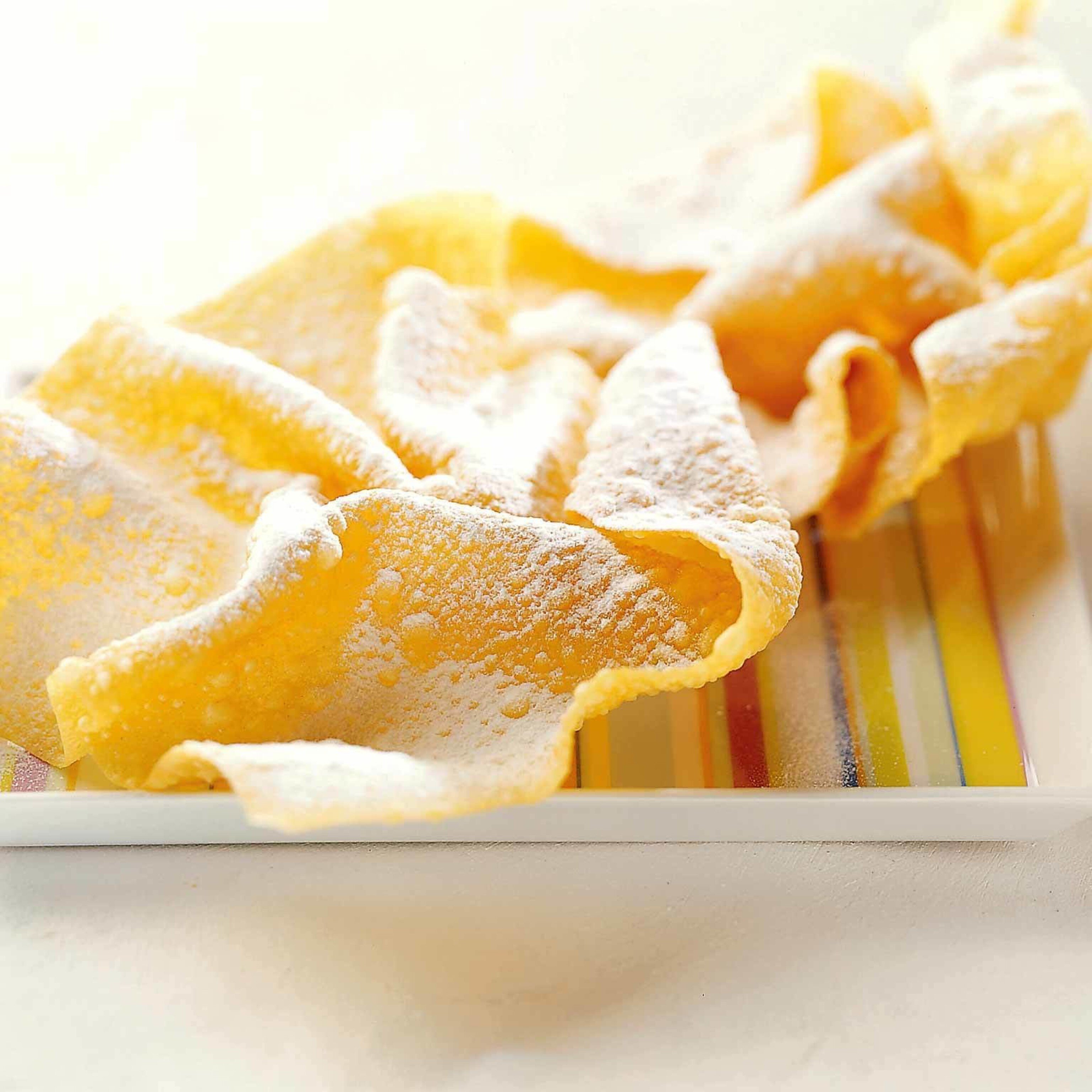 Beignets de carnaval en pâte à nouilles