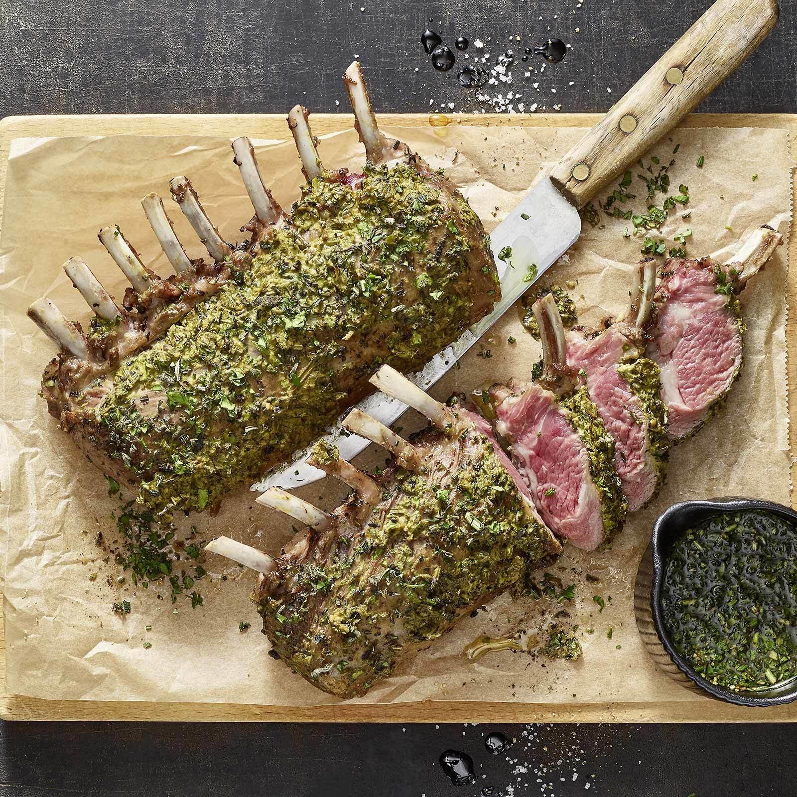 Carré d’agneau aux herbes