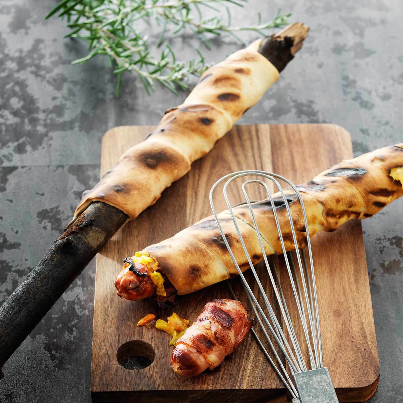 Schlangenbrot-Hotdog