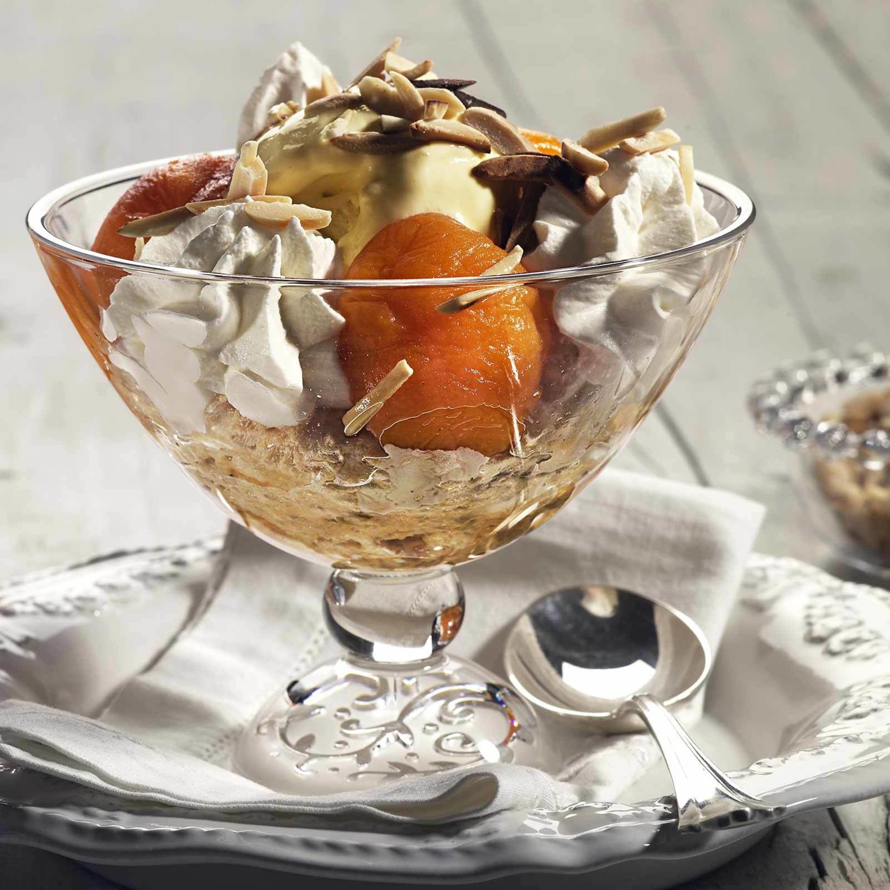 Coupe Apricot