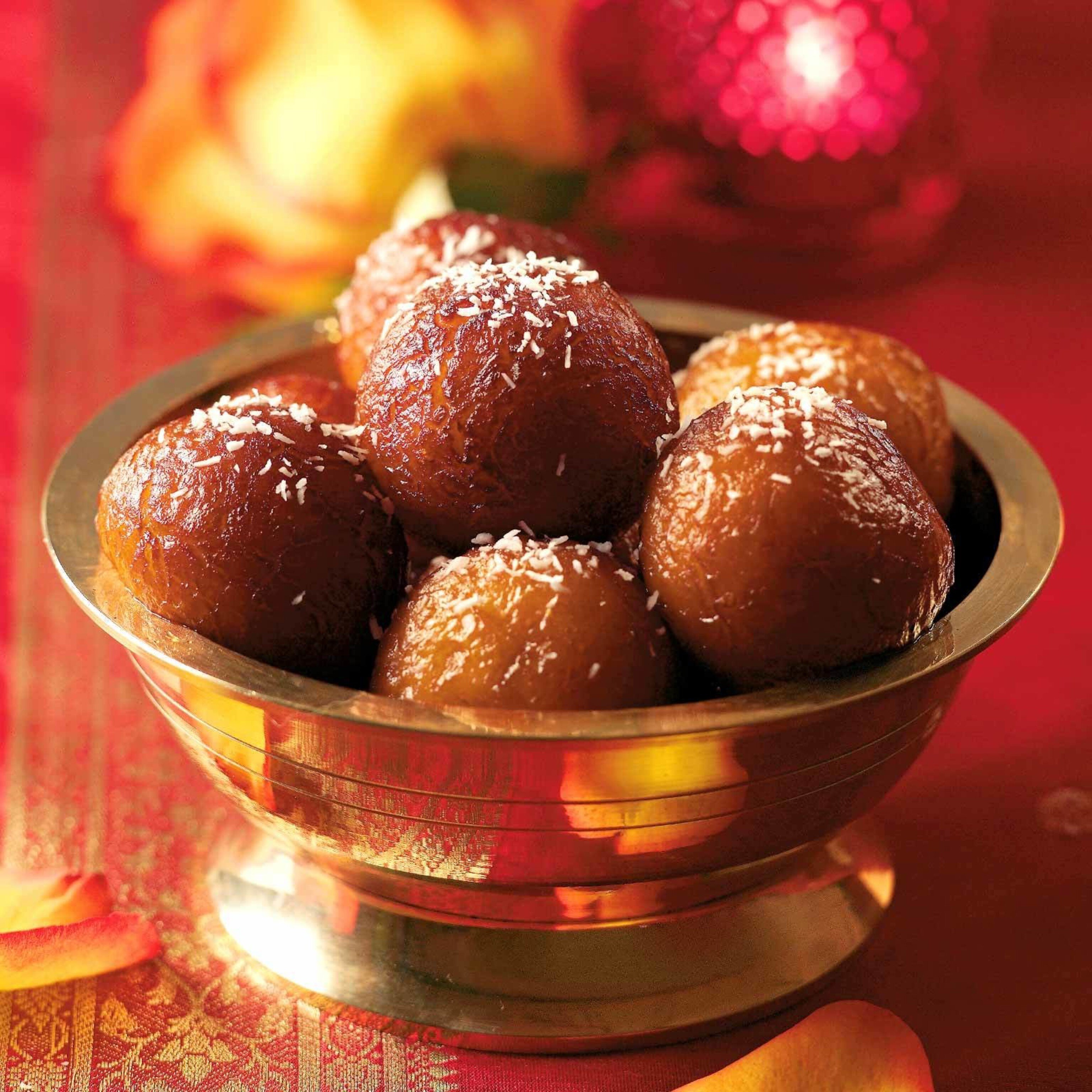 Gulab Jamun (indische Milchbällchen)