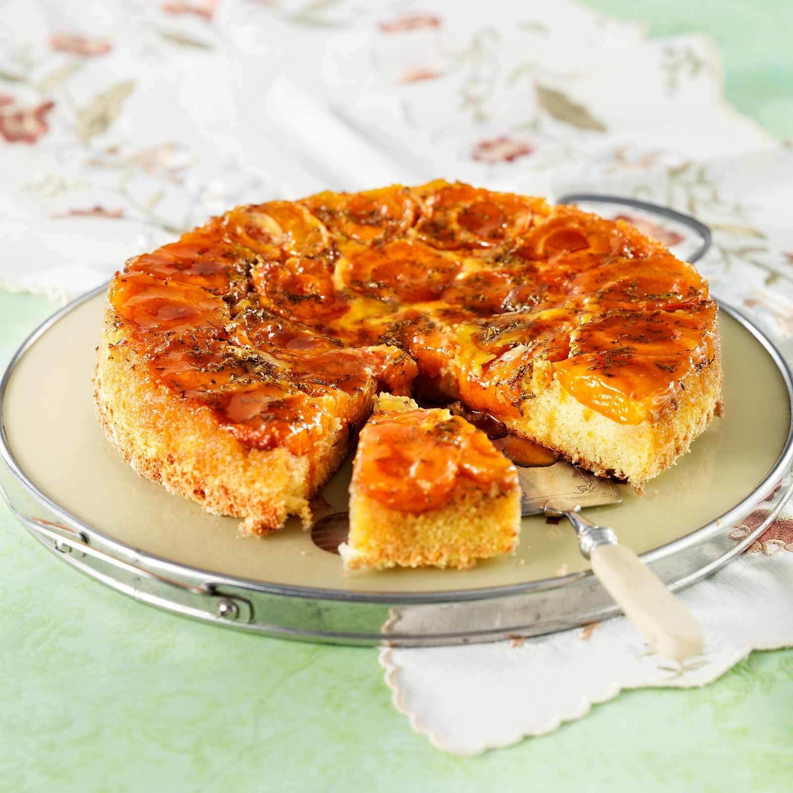Gestürzter Aprikosenkuchen