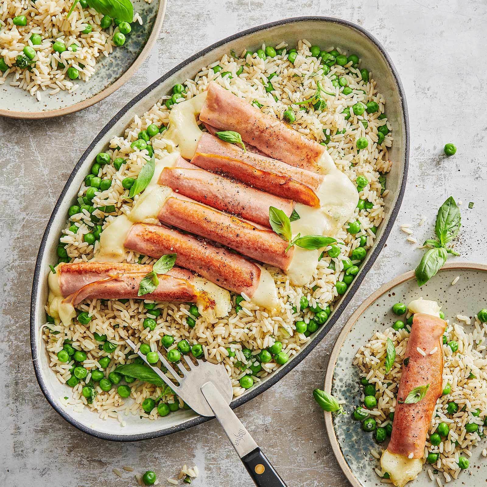 Erbslireis mit Fleischkäseröllchen