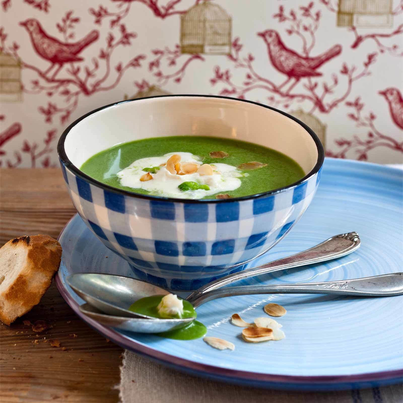 Cima-di-rapa-Suppe mit Blauschimmelkäse