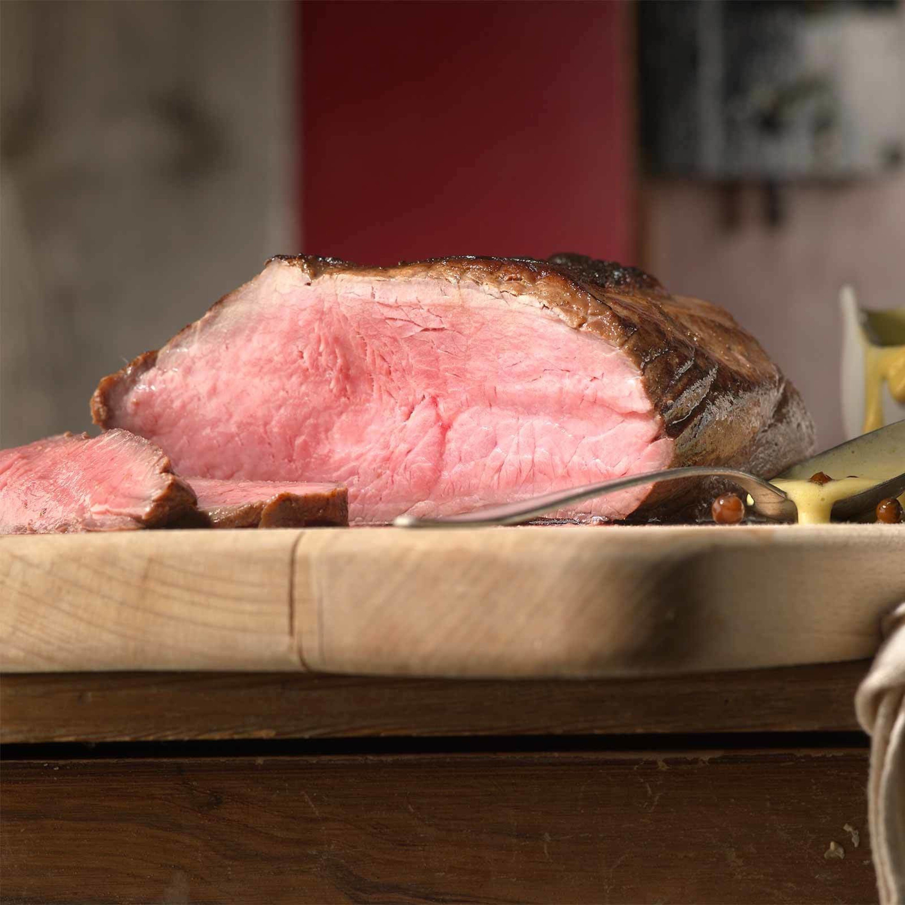 Roastbeef mit Rosa-Pfeffer-Béarnaise