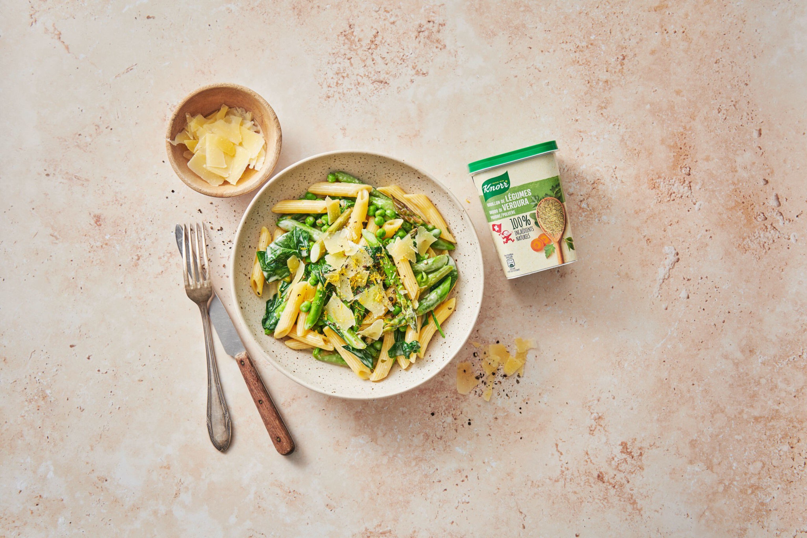 Penne printanières aux asperges