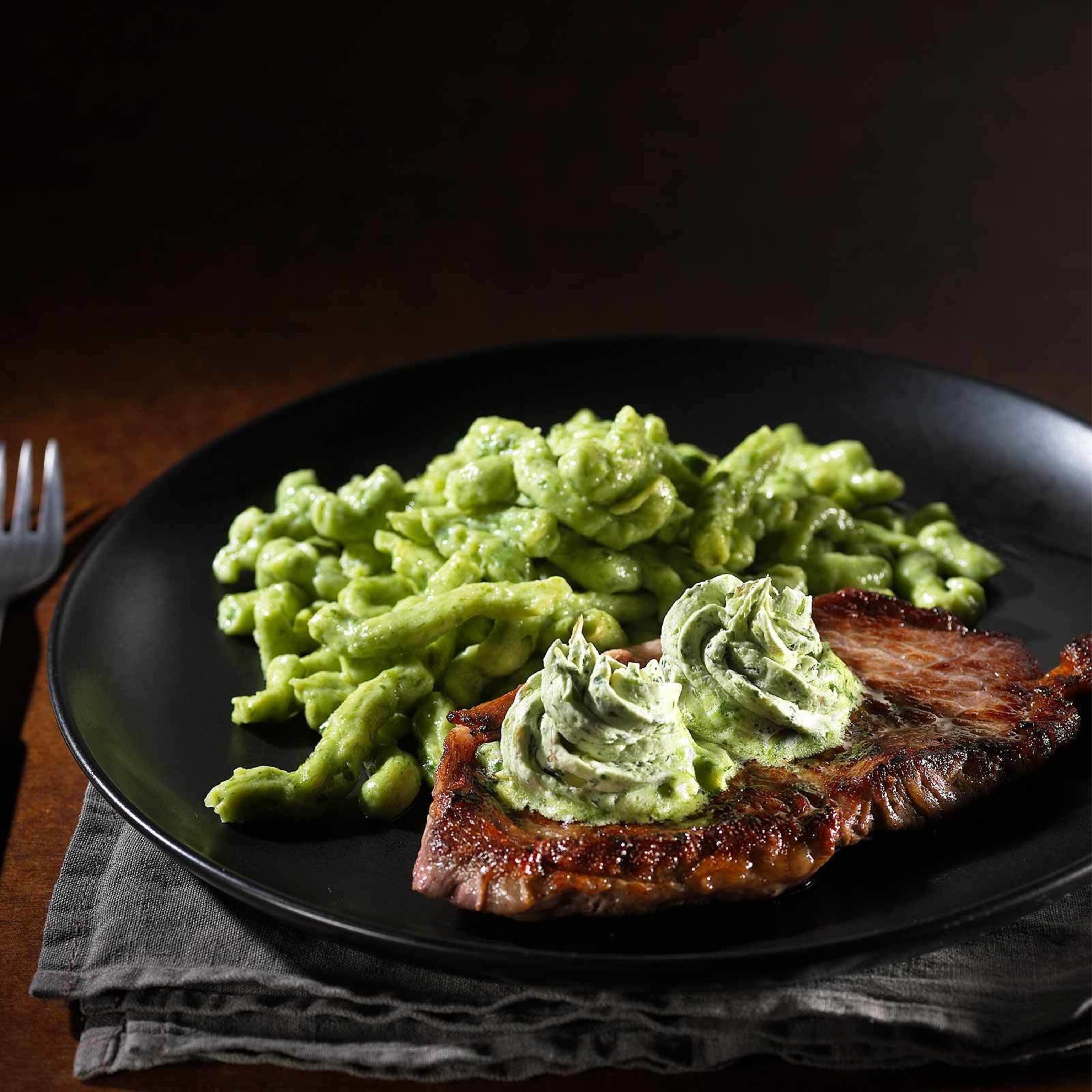 Entrecôtes mit Avocadobutter