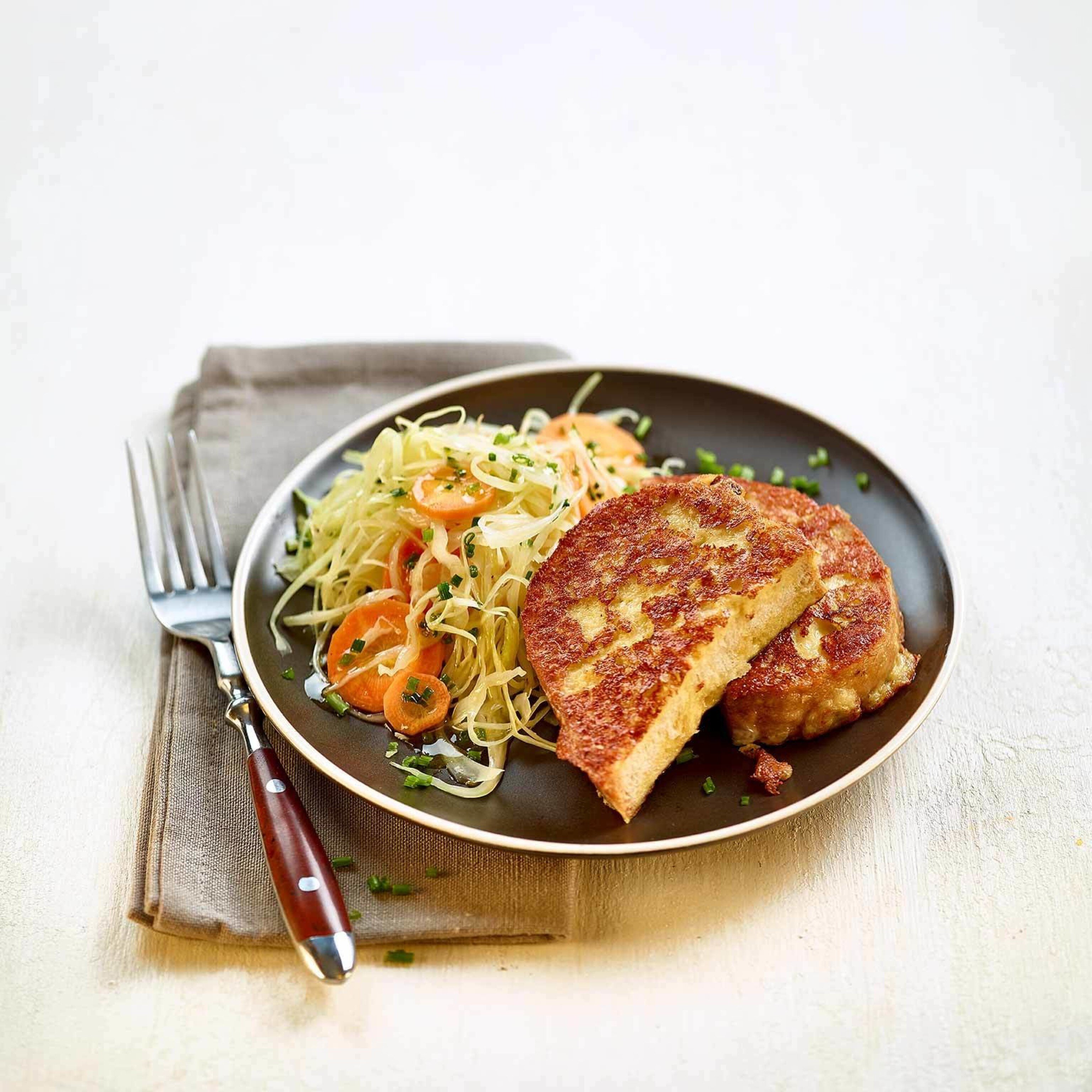 Brot-Piccata und Cole-Slaw