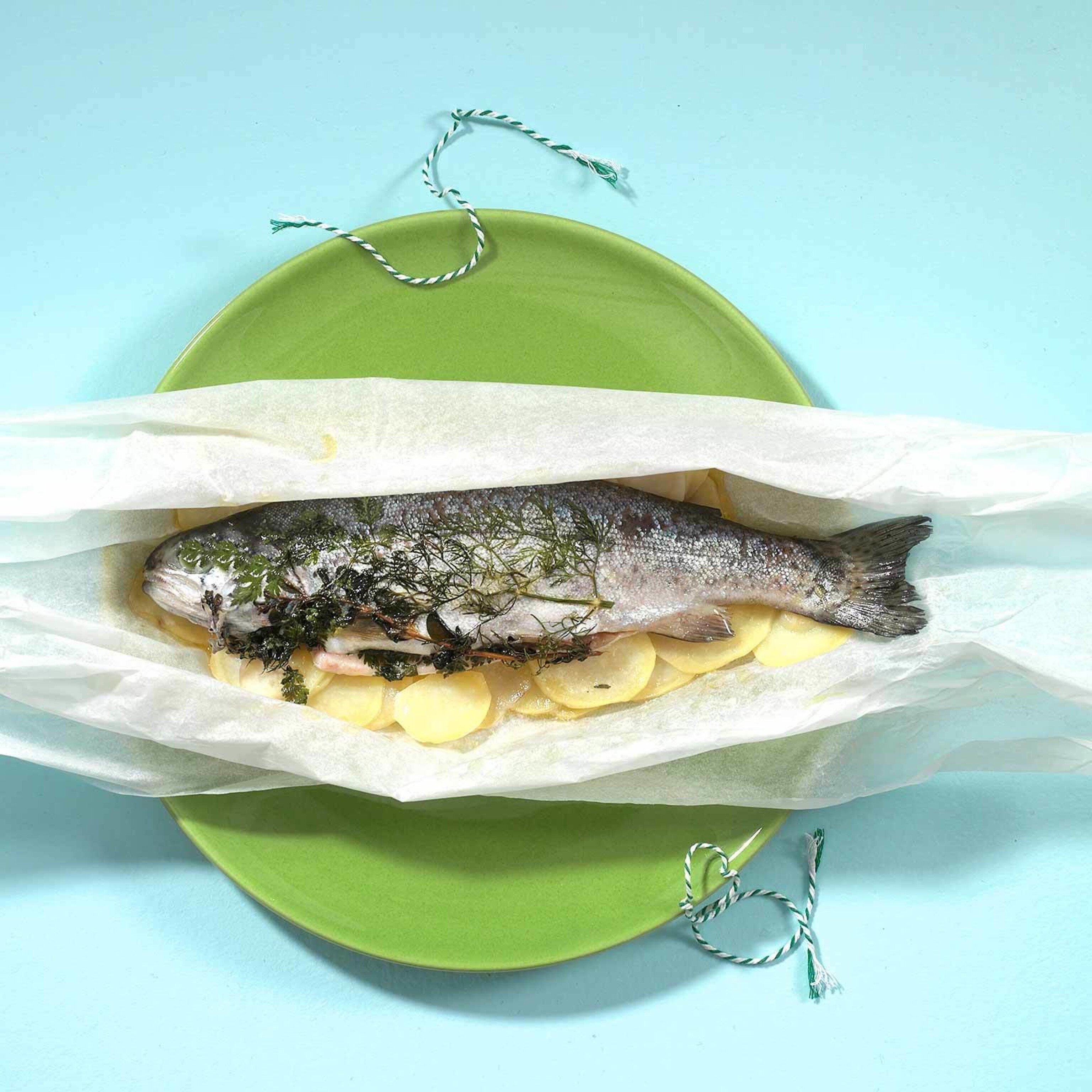 Kräuterforelle im Papier