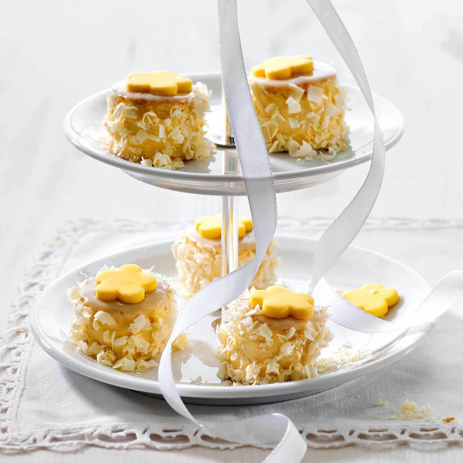 Weisses Cailler-Mango-Törtchen