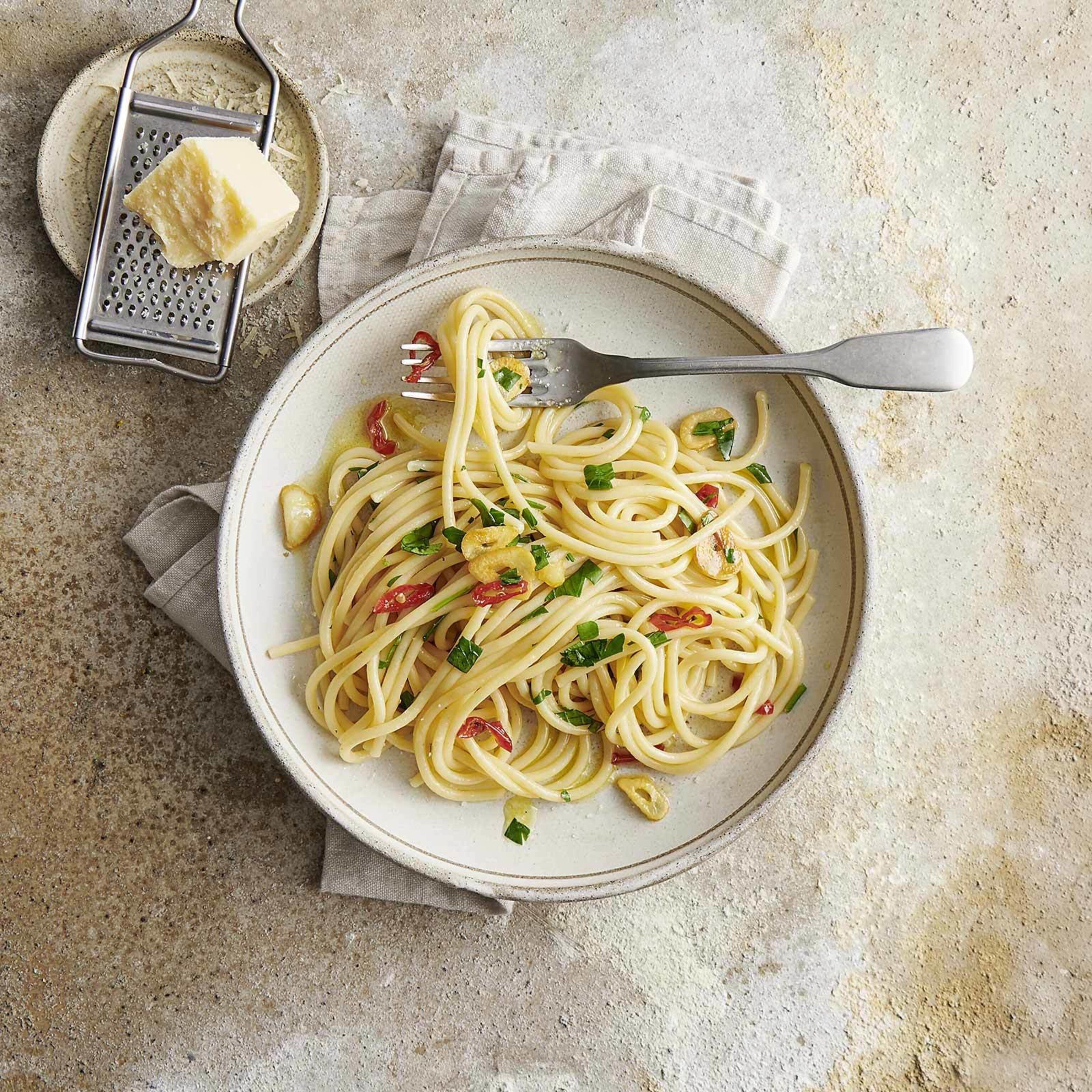 Spaghetti aglio, olio e peperoncino