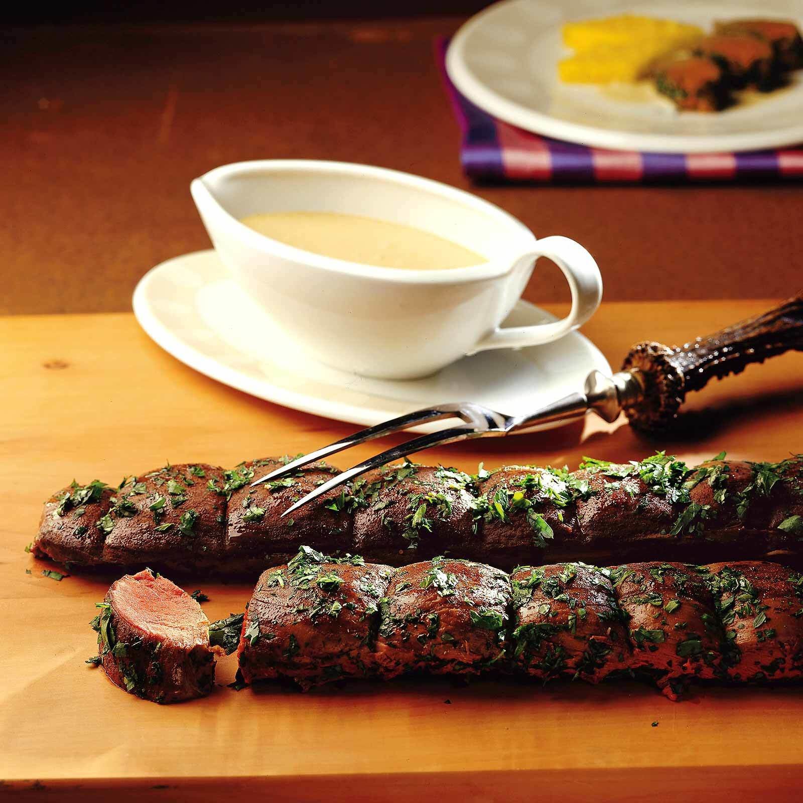 Rehrücken mit Zimtsauce