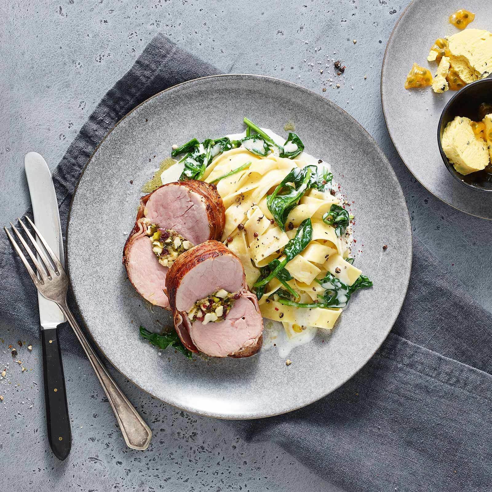 Rôti de filet mignon farci