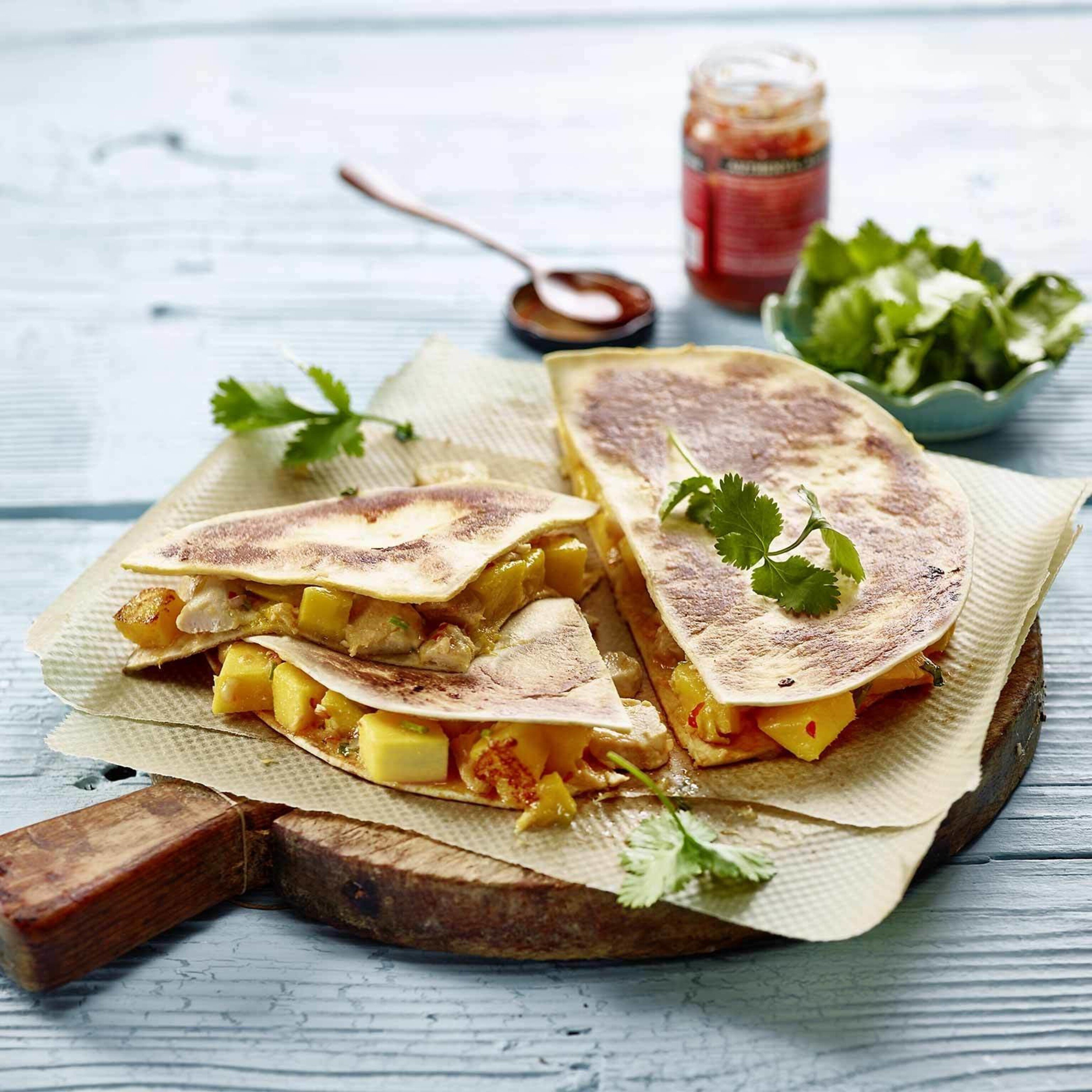 Quesadillas mit Poulet und Mango