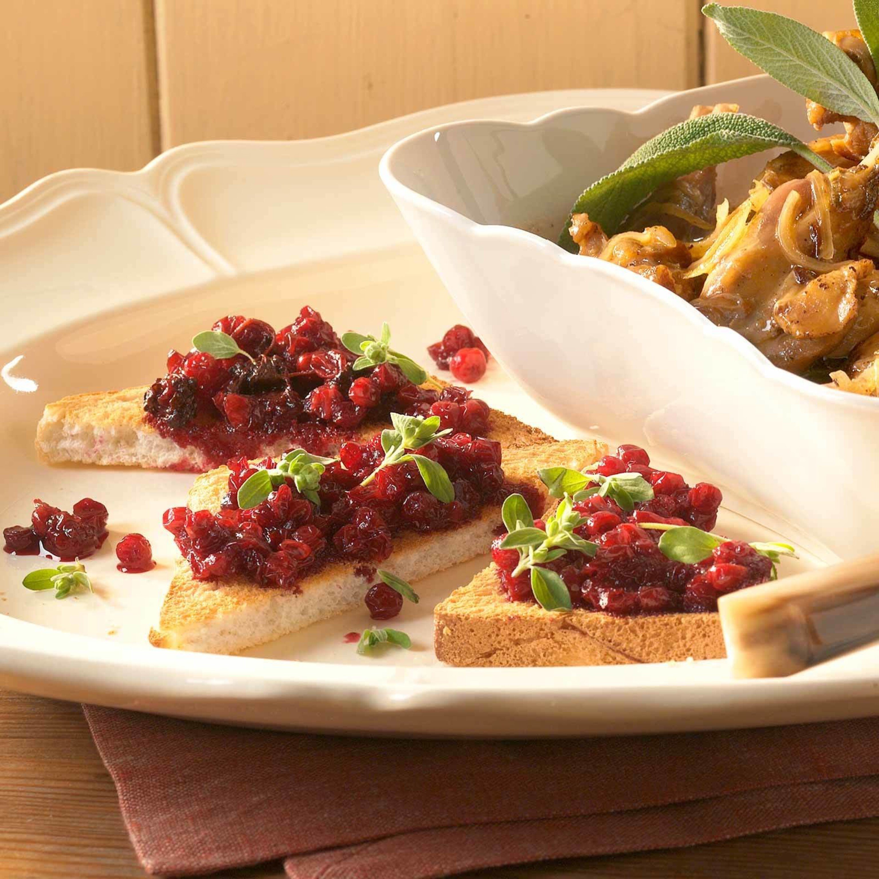 Preiselbeer-Crostini