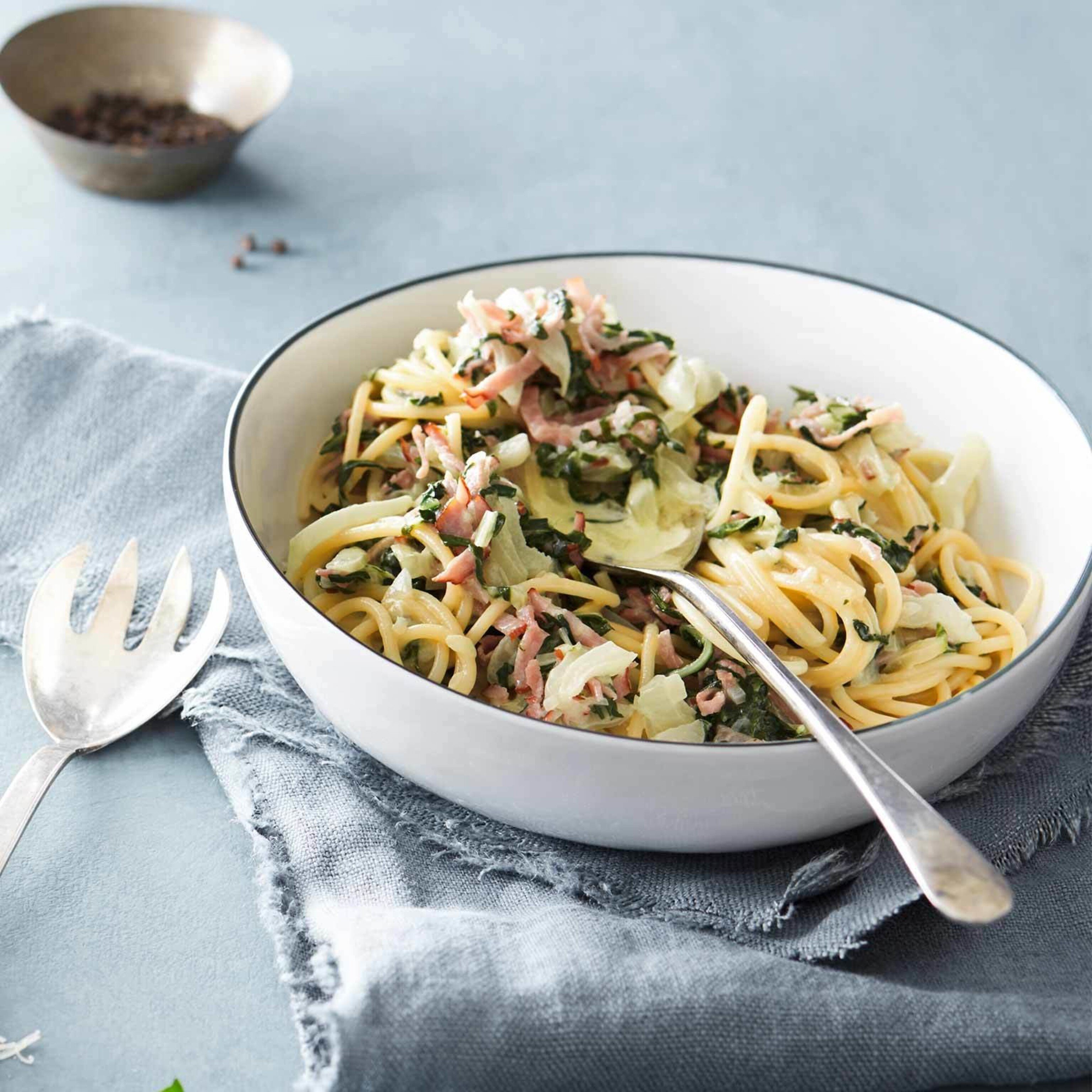 Spaghettis sauce crème aux côtes de bettes