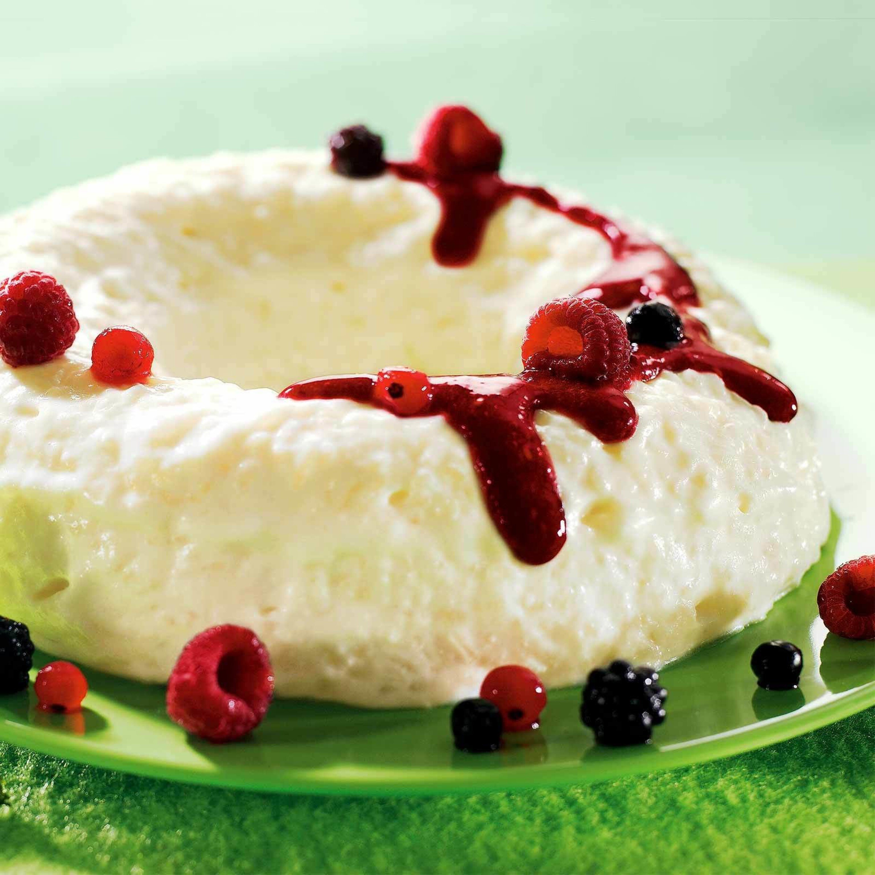 Reispudding mit Beerensauce