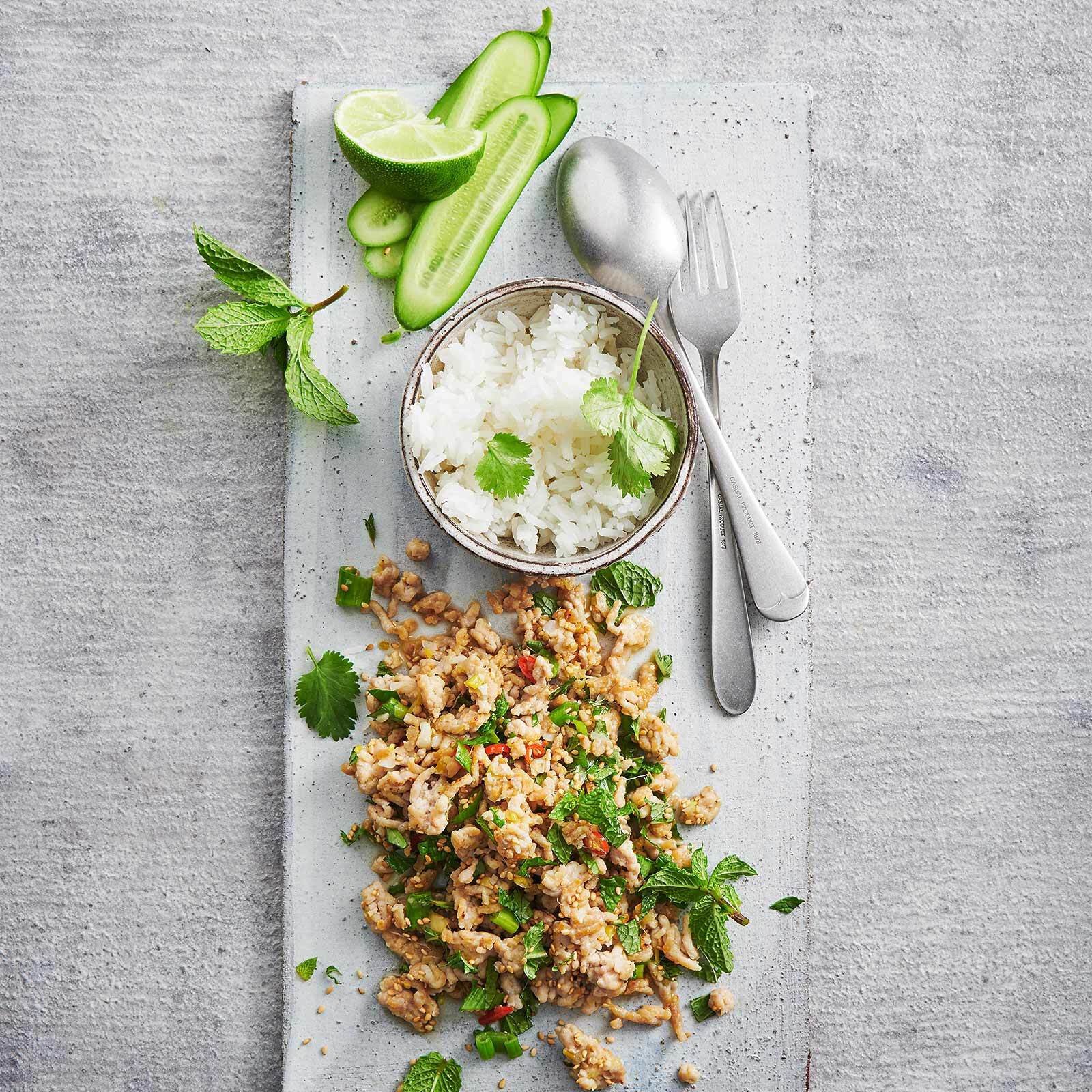 Laab gai (salade thaï de poulet haché)