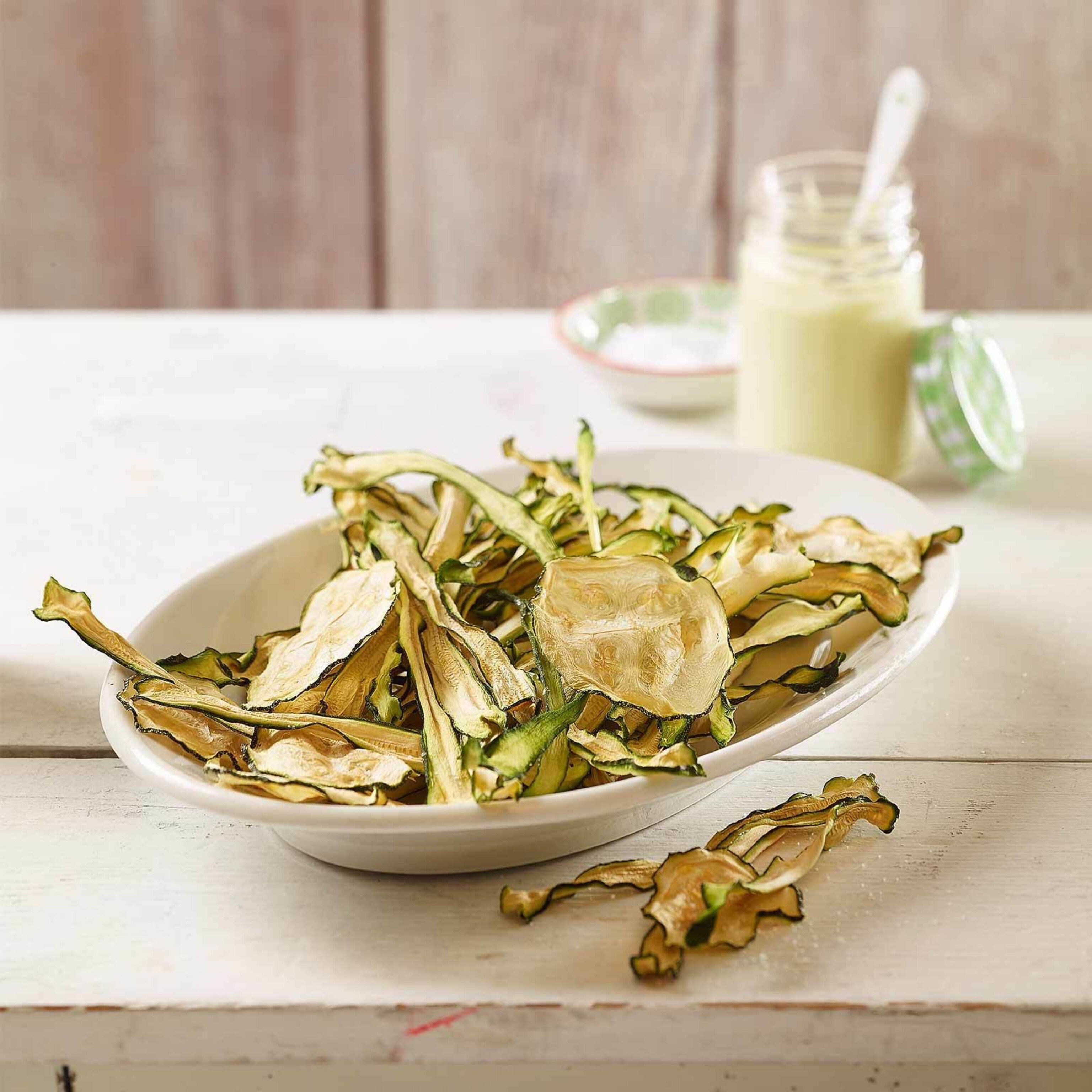 Zucchini-Chips mit Dip