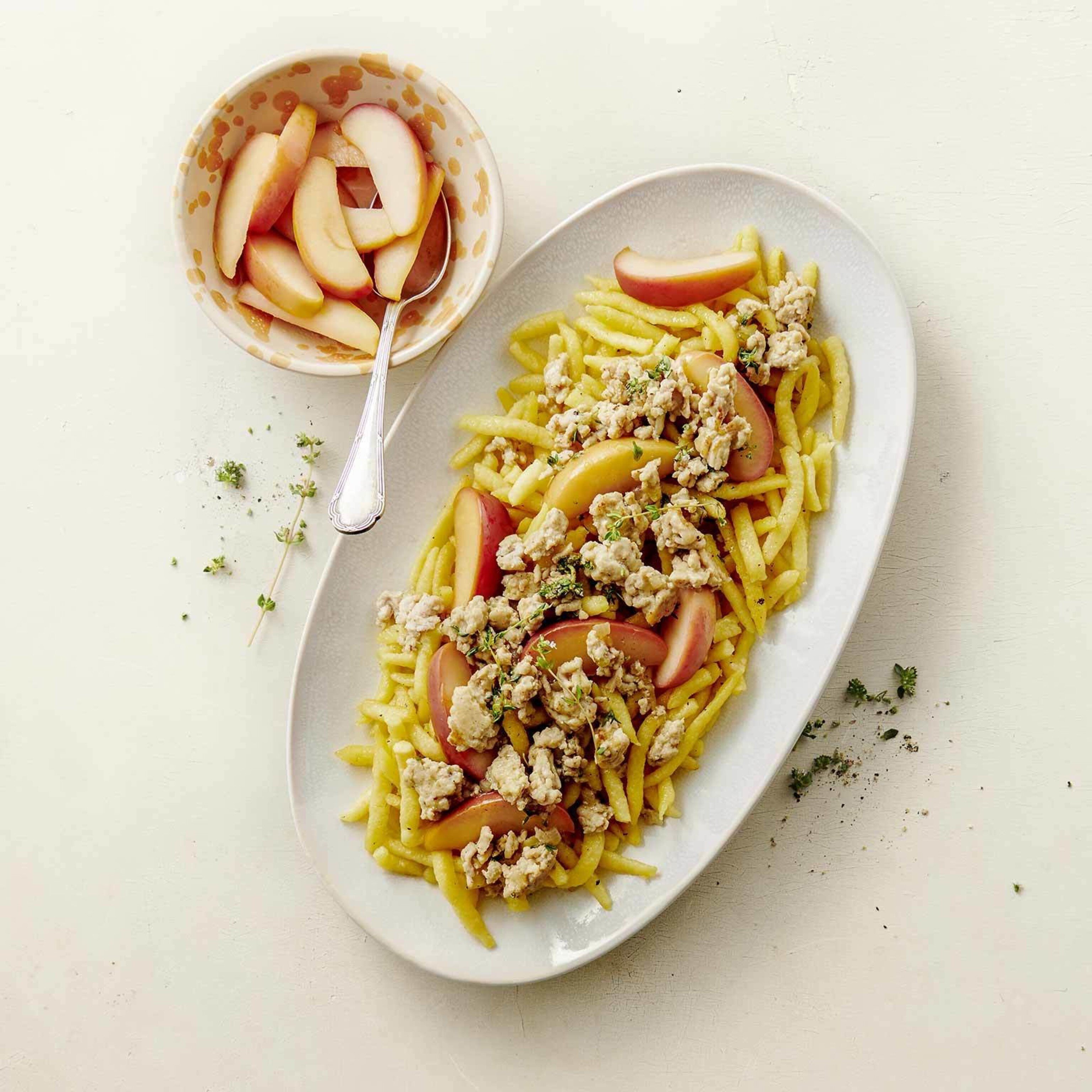 Spätzli mit Poulethackfleisch