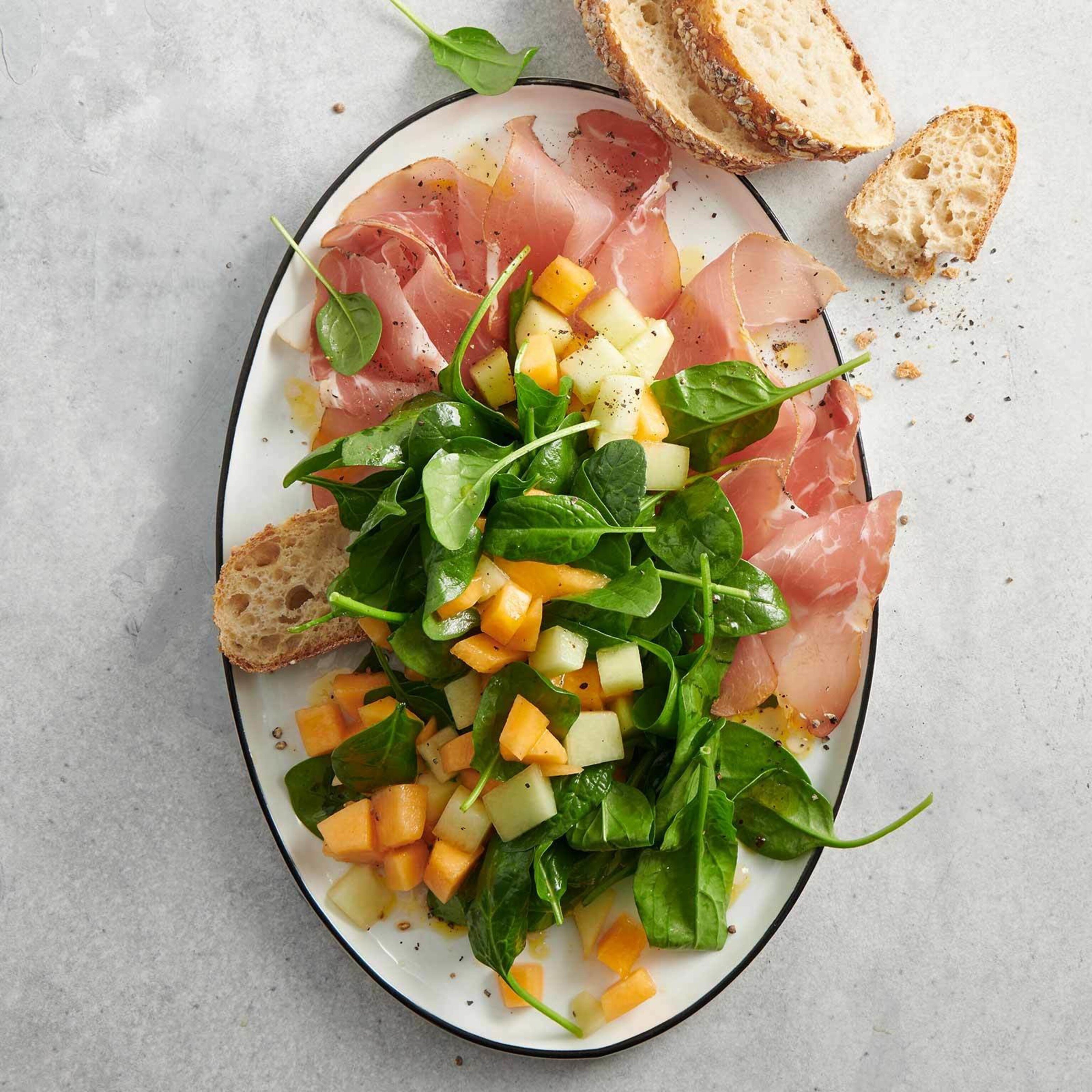 Melonensalat mit Landrauchschinken