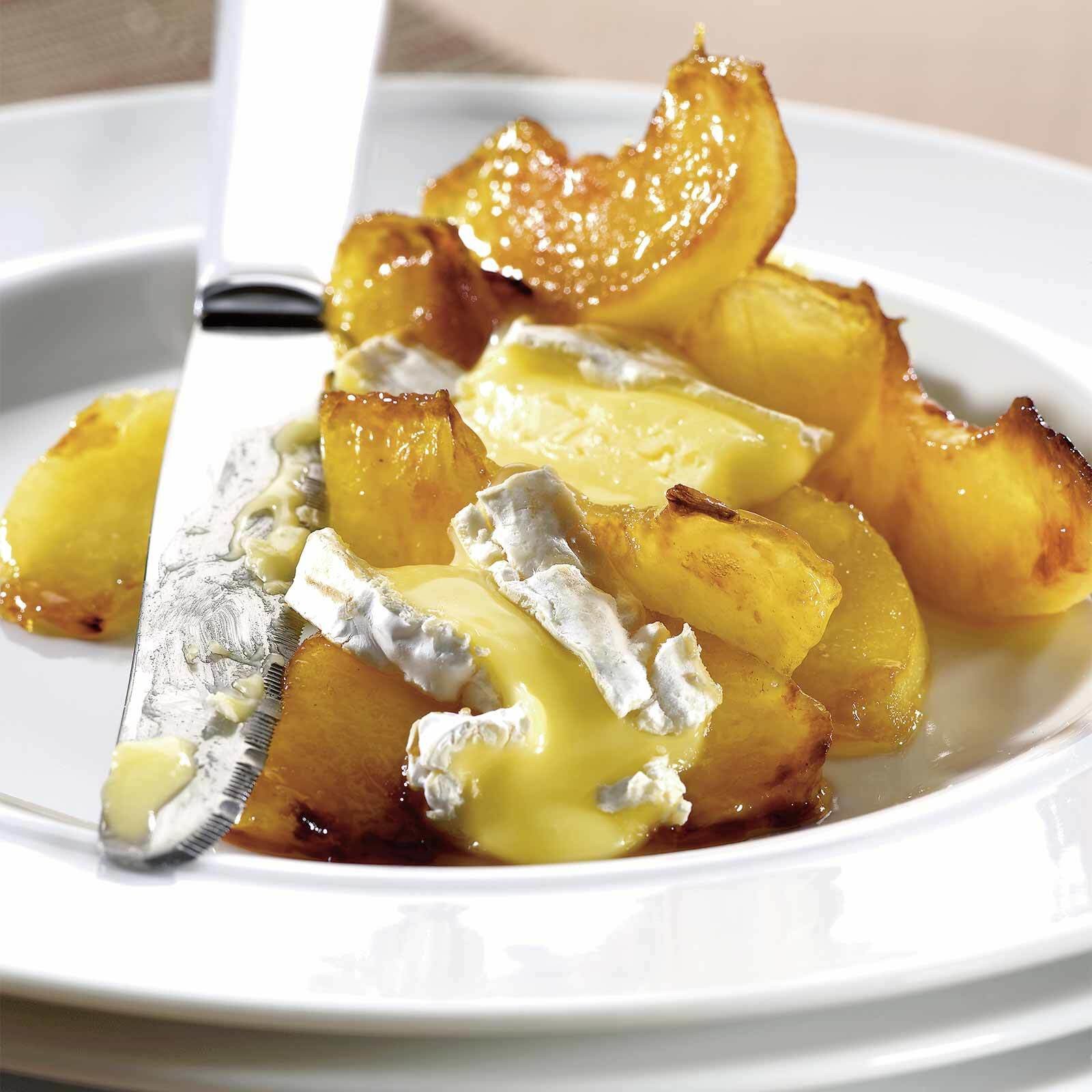 Brie sur pommes rôties