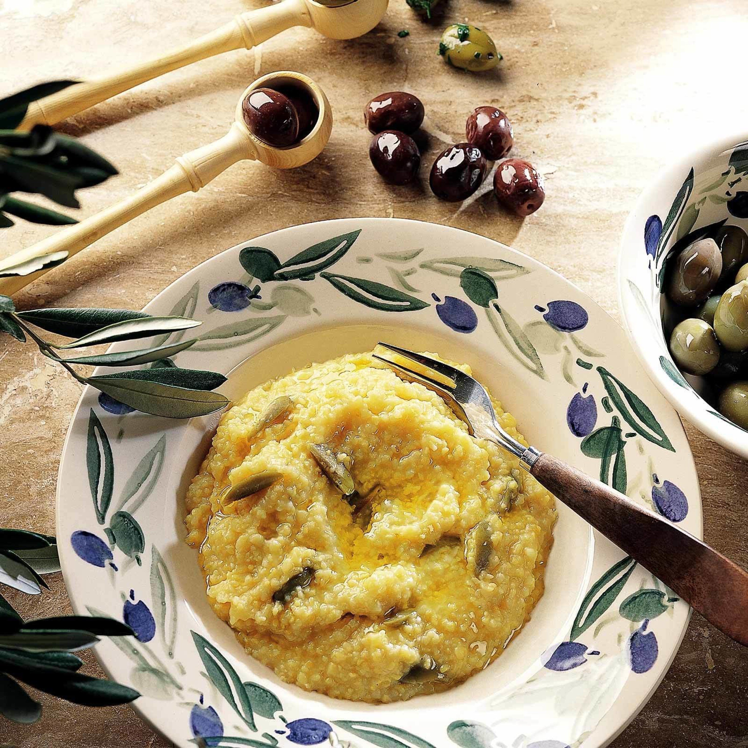 Polenta alle olive (Polenta mit Oliven)
