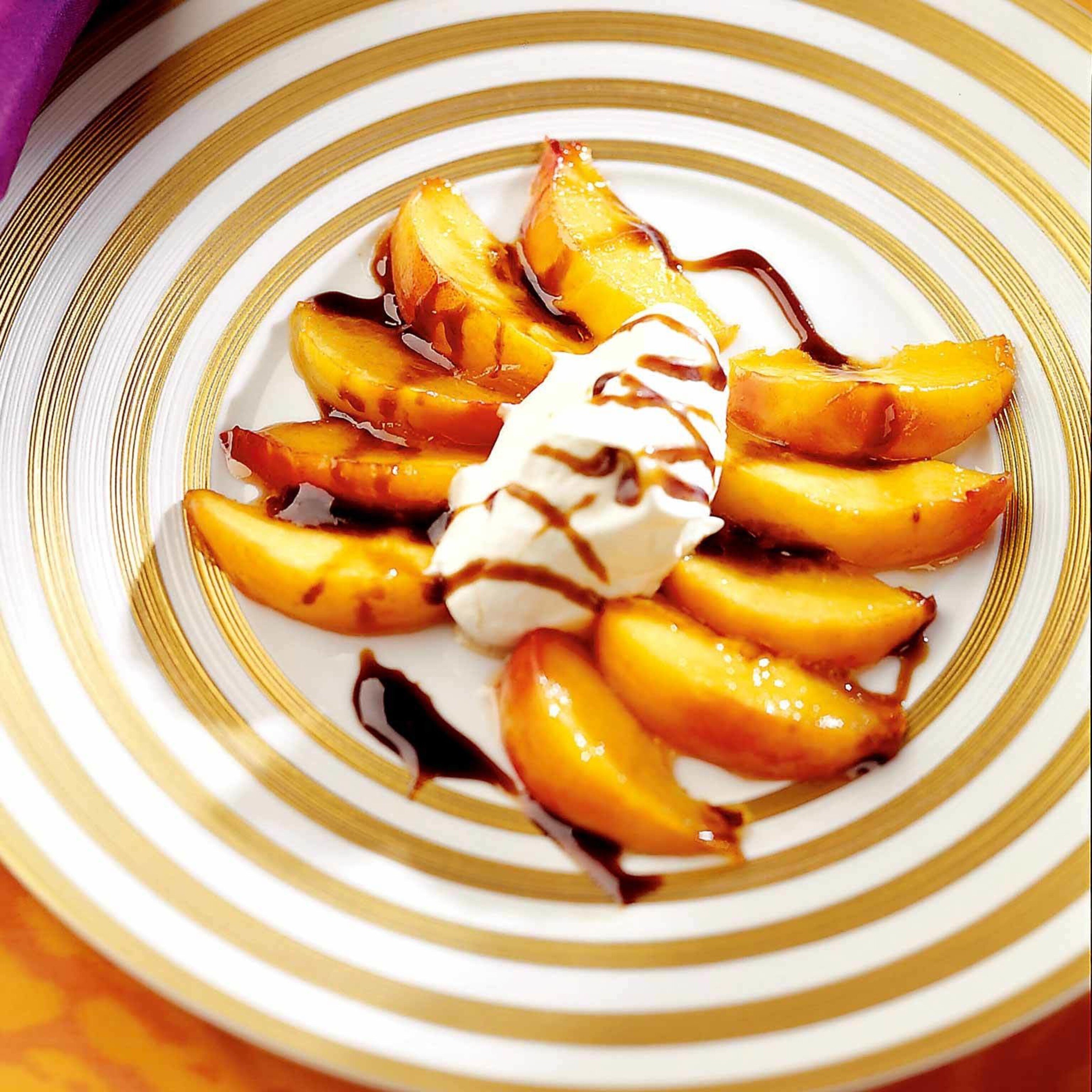 Pfirsiche mit Balsamico