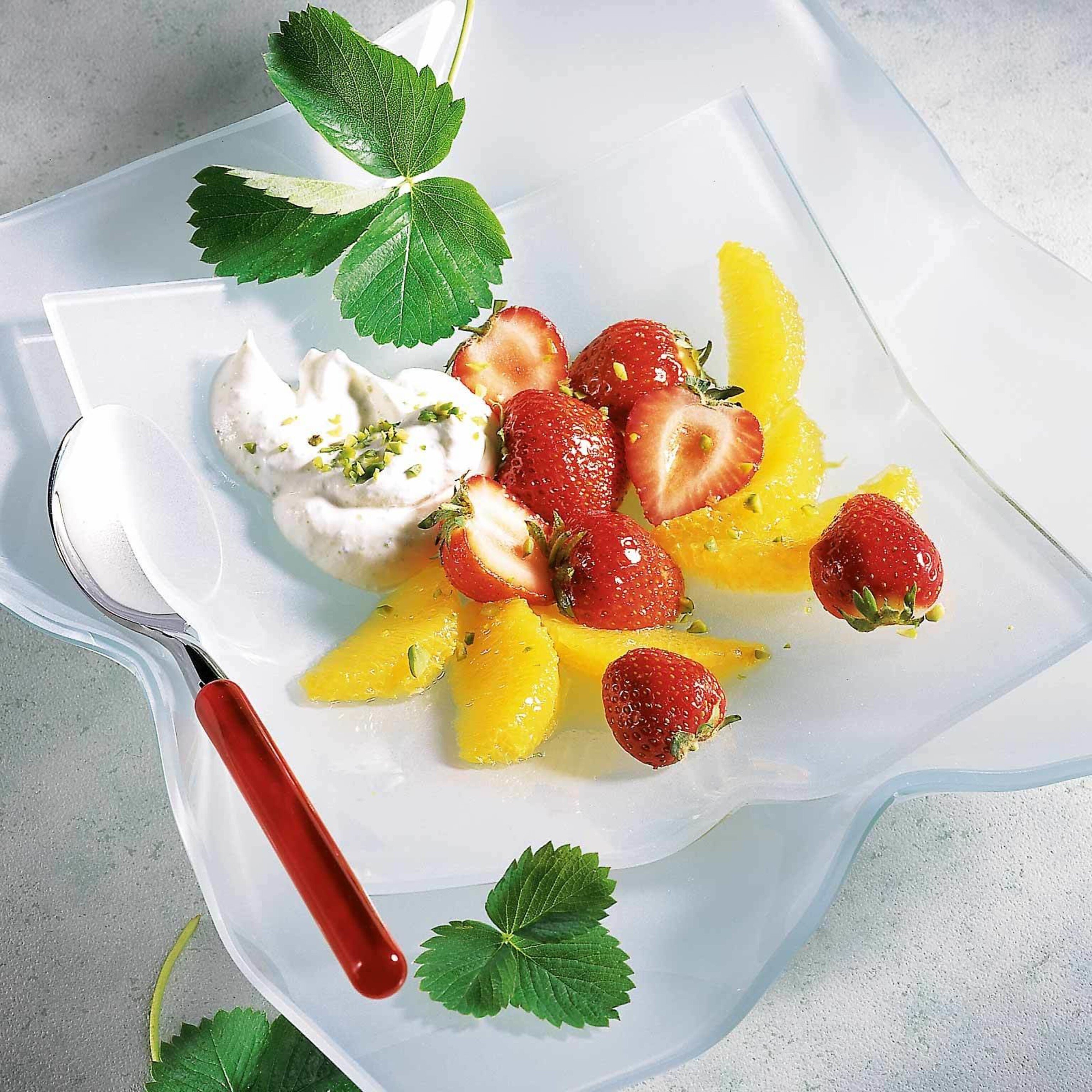 Marinierte Erdbeeren mit Orangen