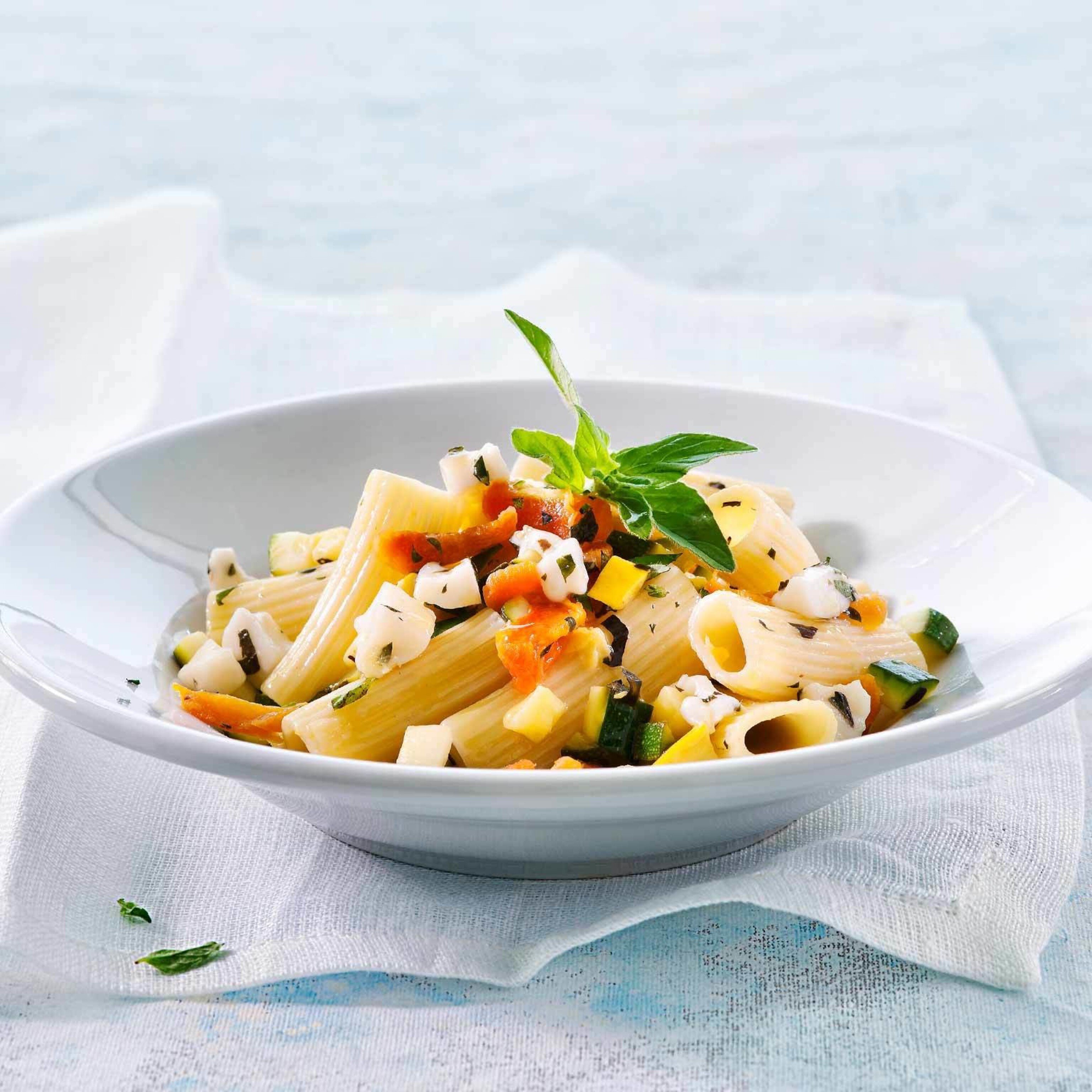 Rigatoni mit Zucchini und Chavroux-Ziegenkäse