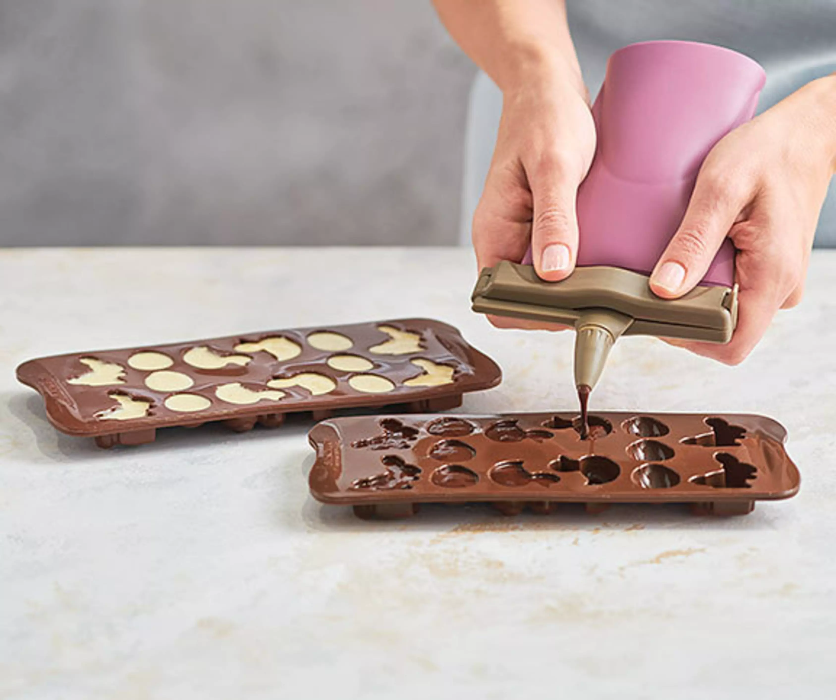 R & M International Silikonform Für Hundeleckerlis – Backen, Einfrieren, Mikrowellengeeignet