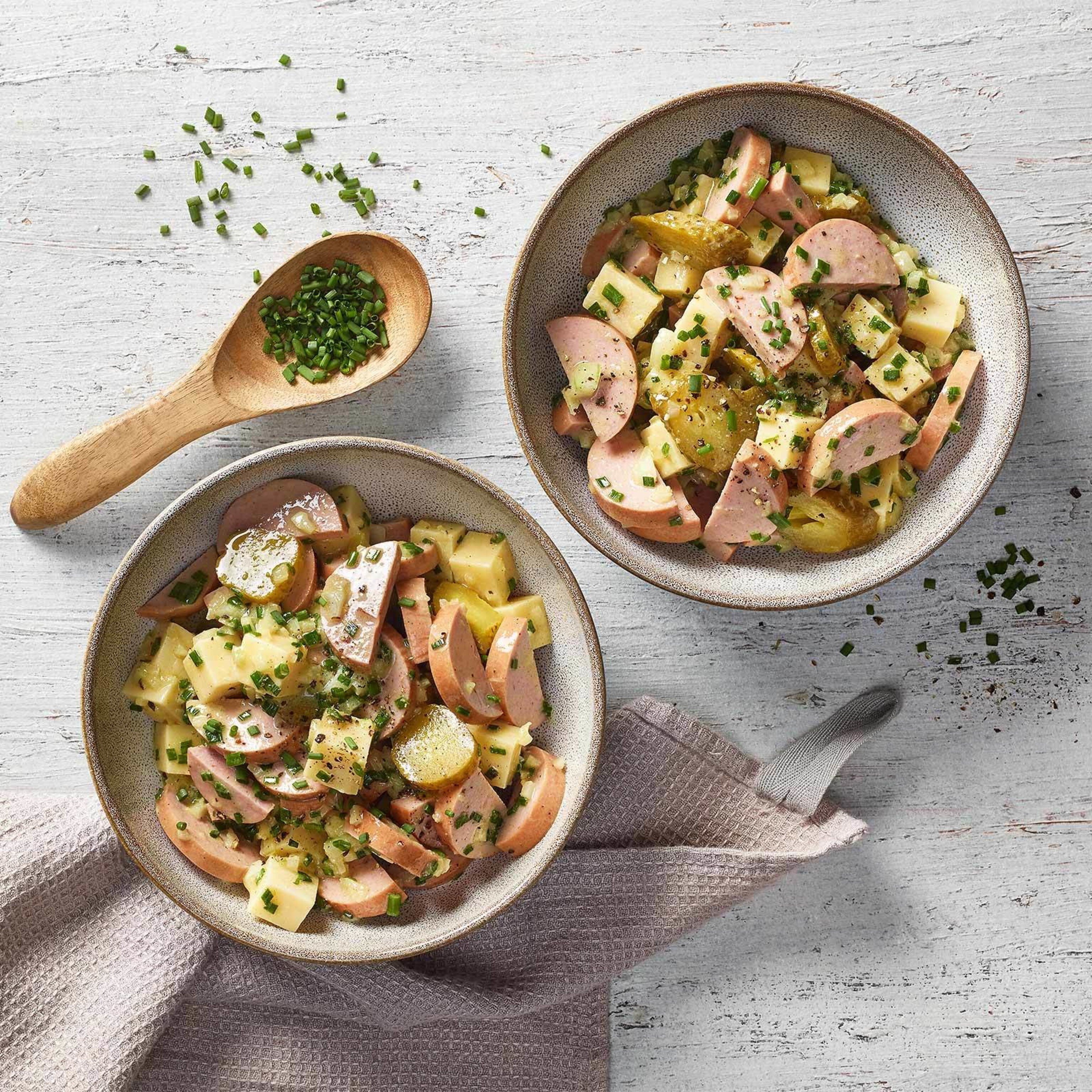 Salade cervelas et fromage