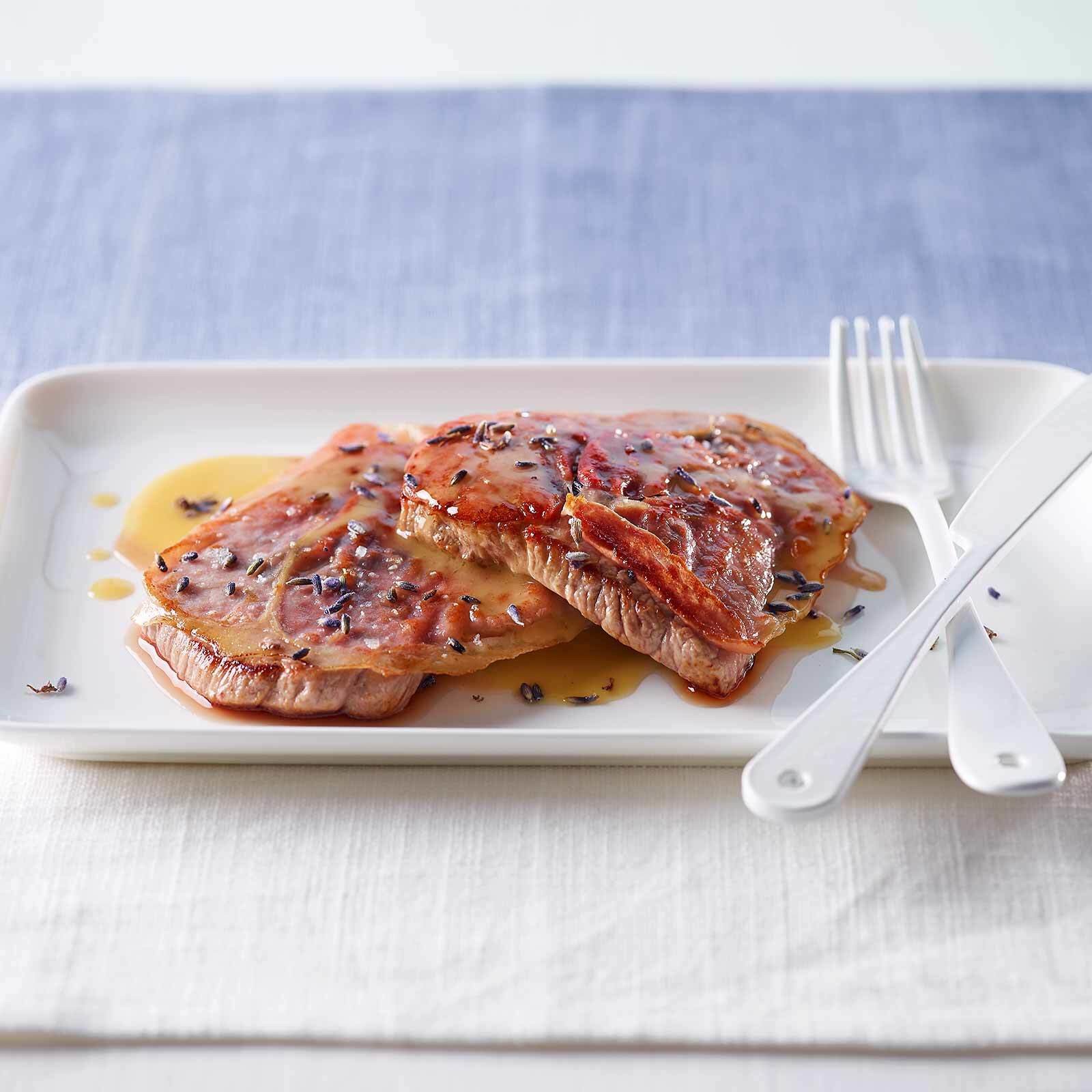 Saltimbocca mit Lavendelsalz
