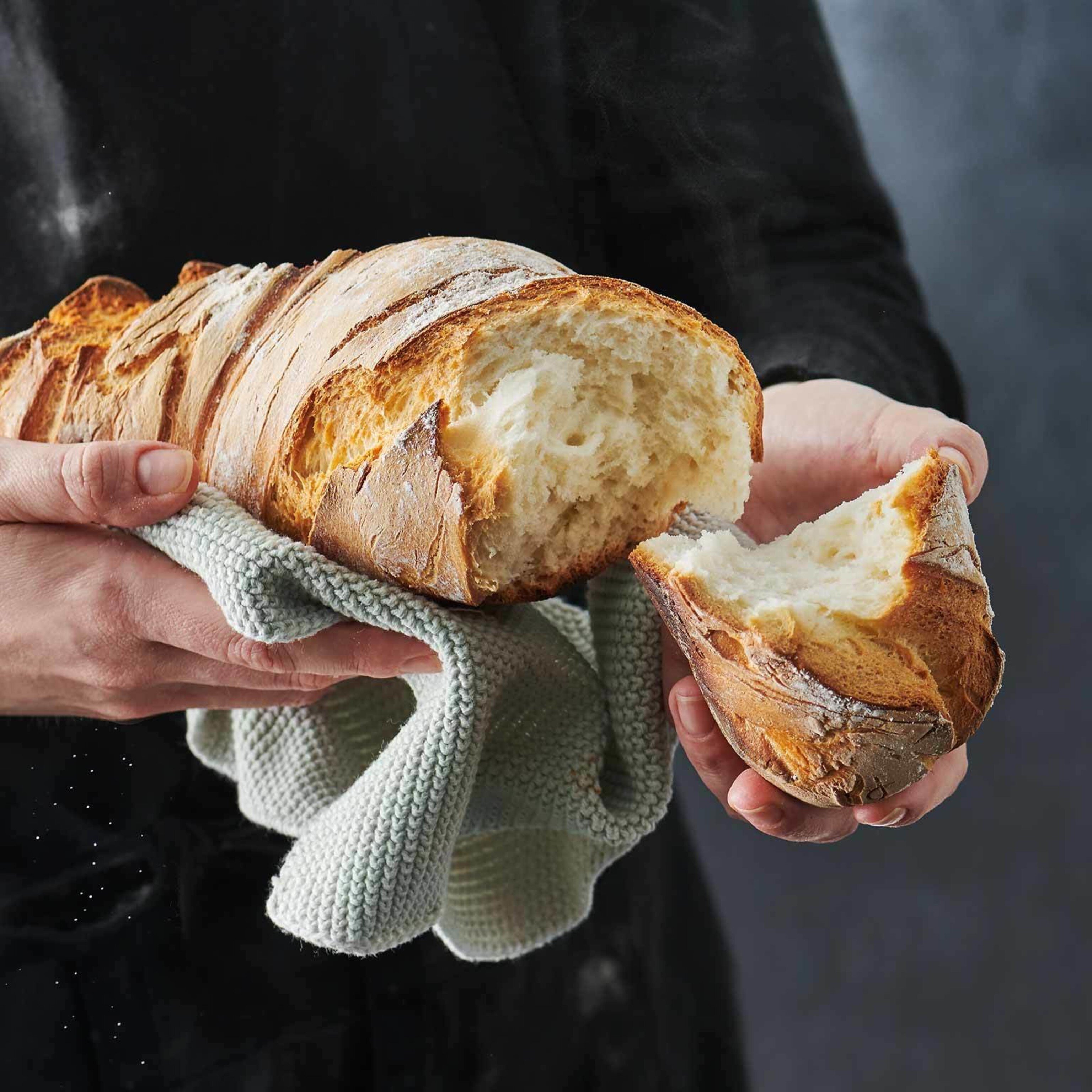 Glutenfreies helles Zwirbelbrot