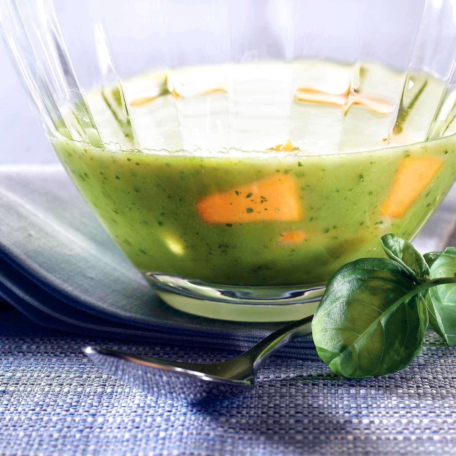 Kalte Kartoffel-Basilikum-Suppe
