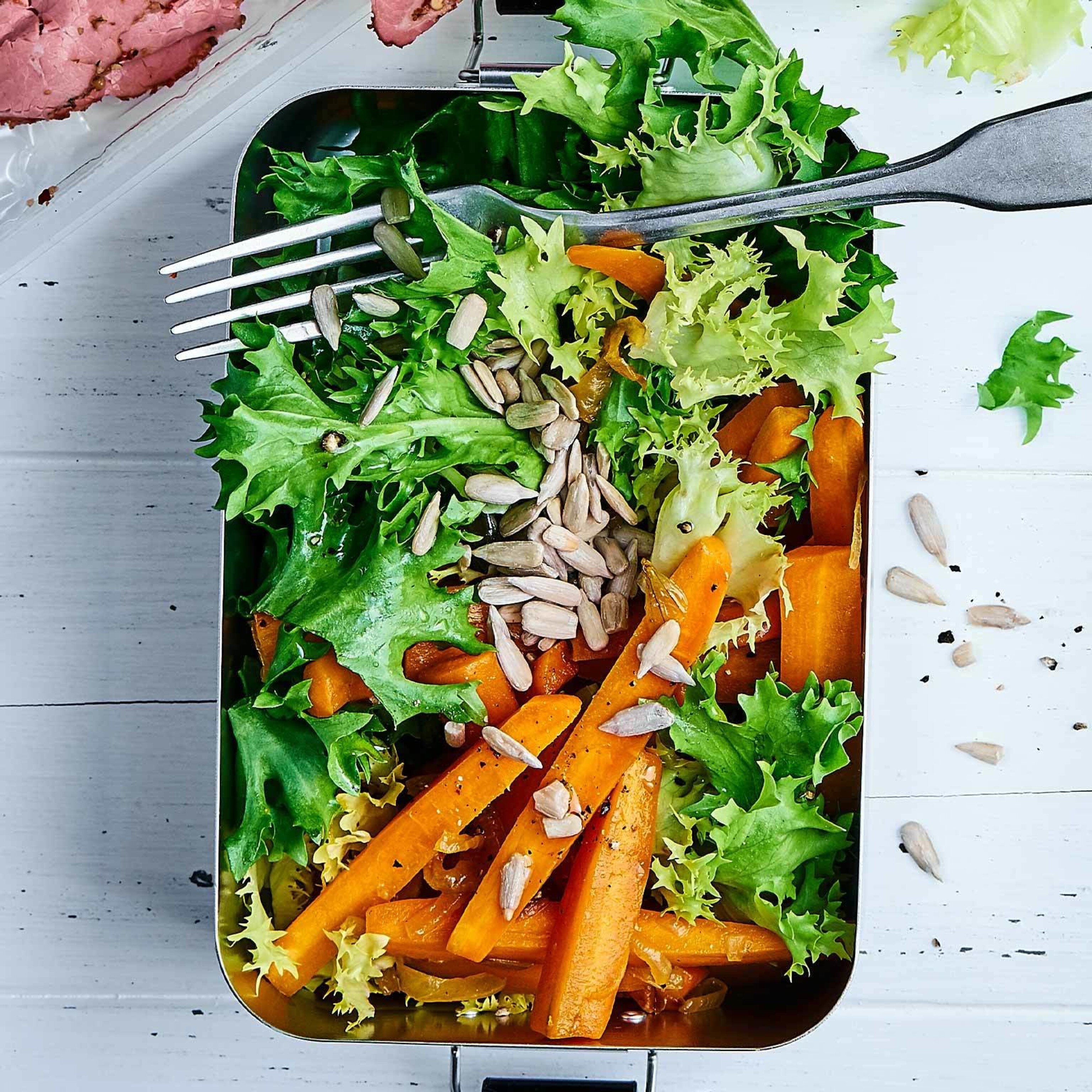Rüebli-Frisée-Salat
