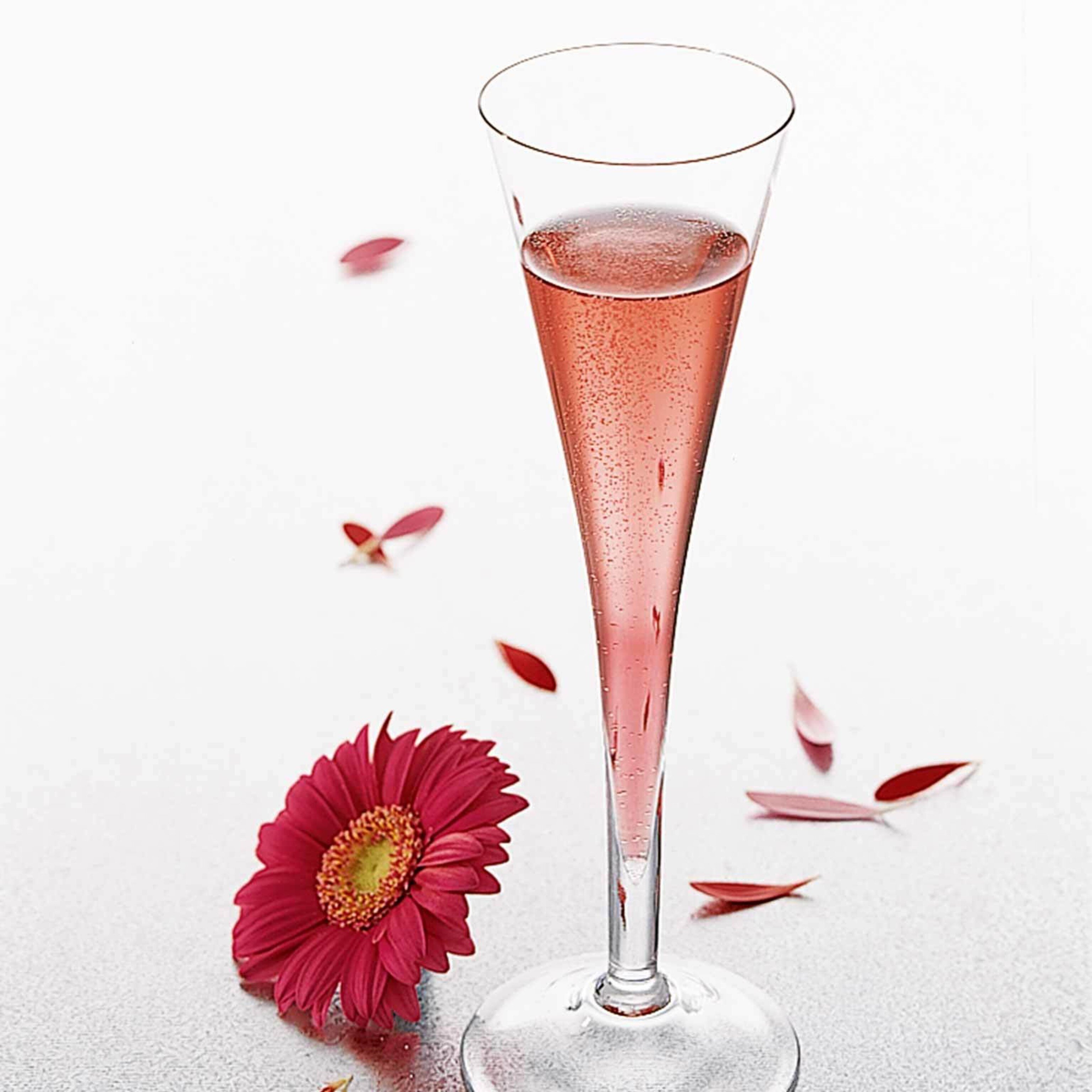 Moscato mit Cranberry-Saft