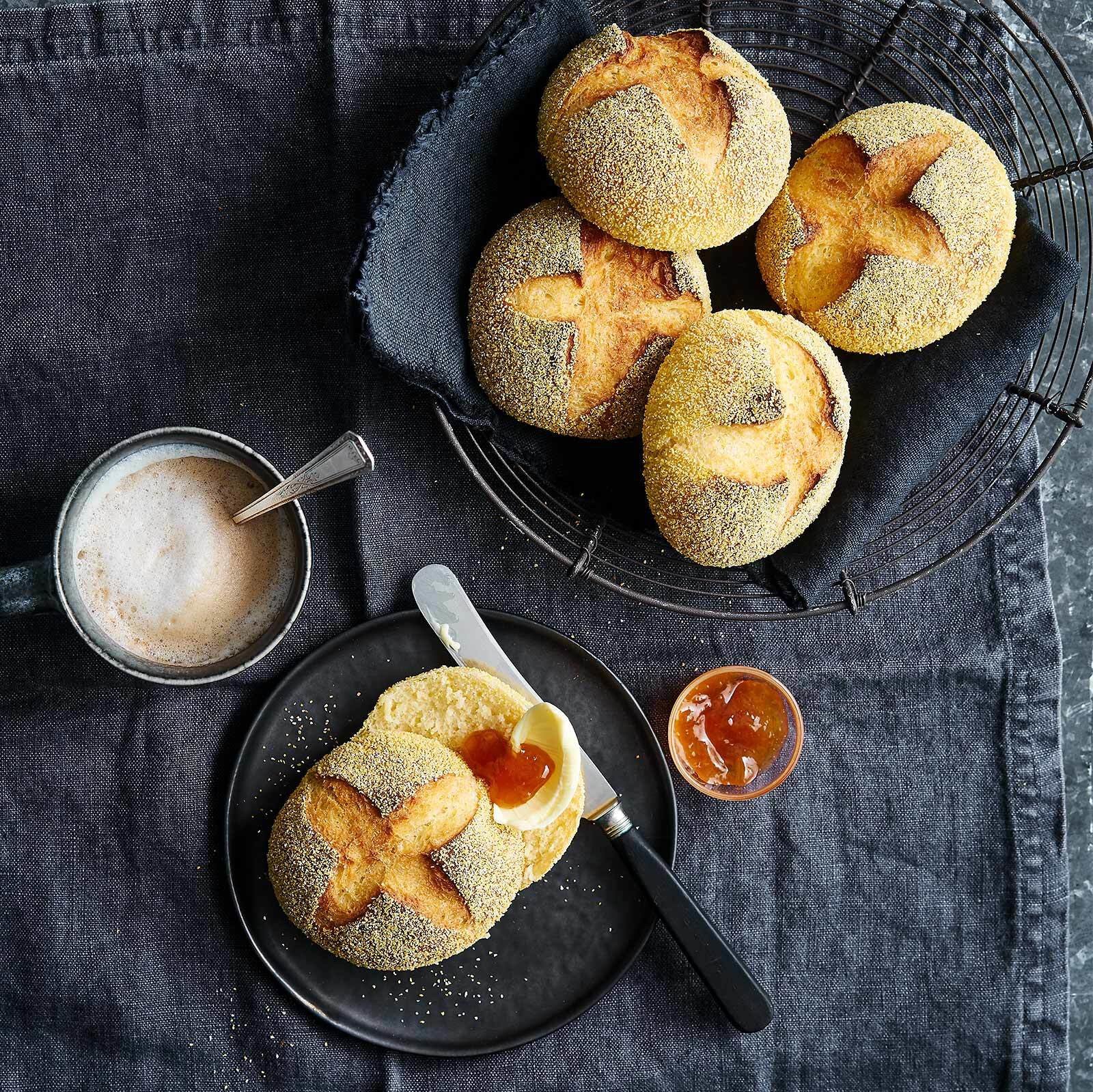 Maisbrötchen