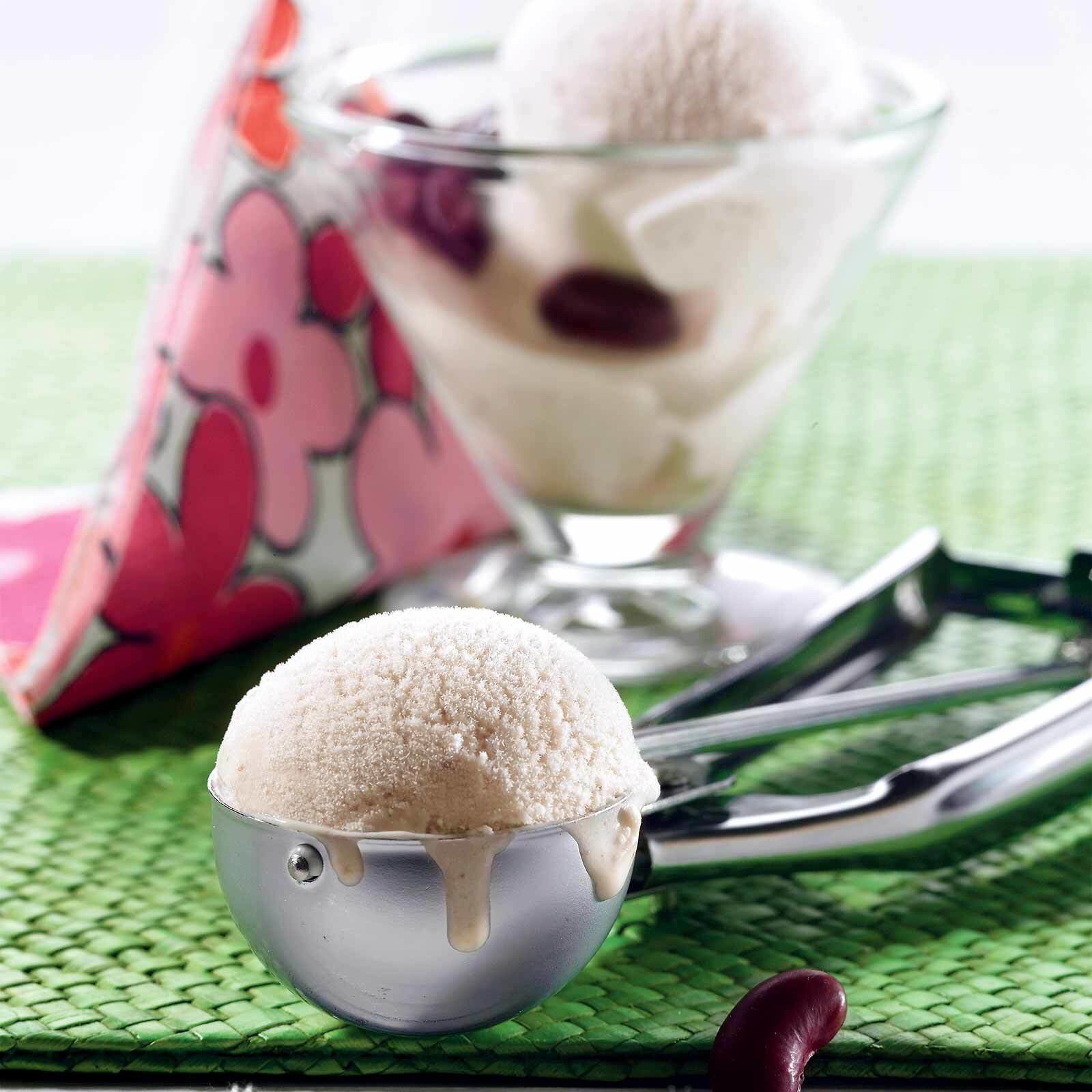 Kokosmilchglace mit roten Bohnen