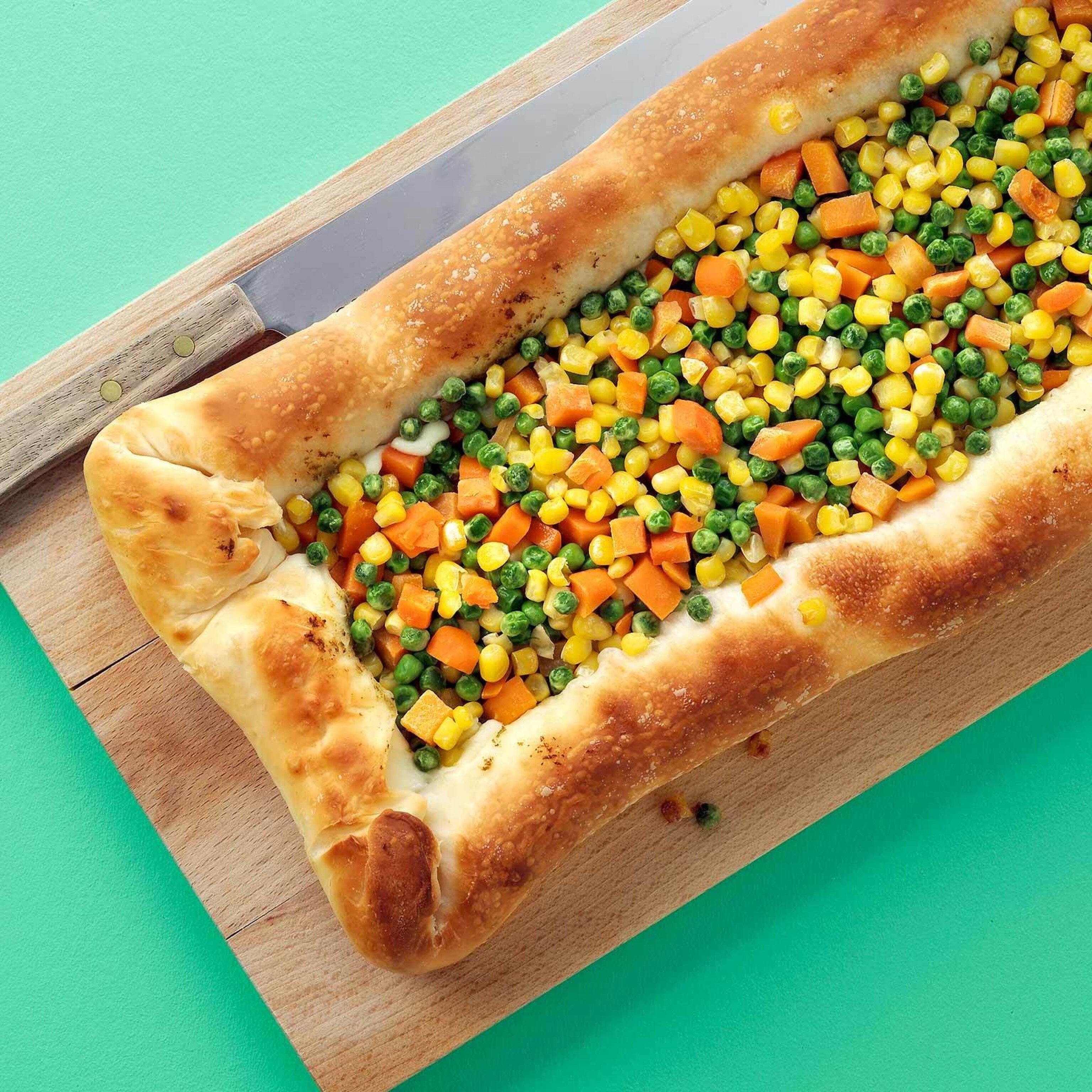 Pizza mit Käserand