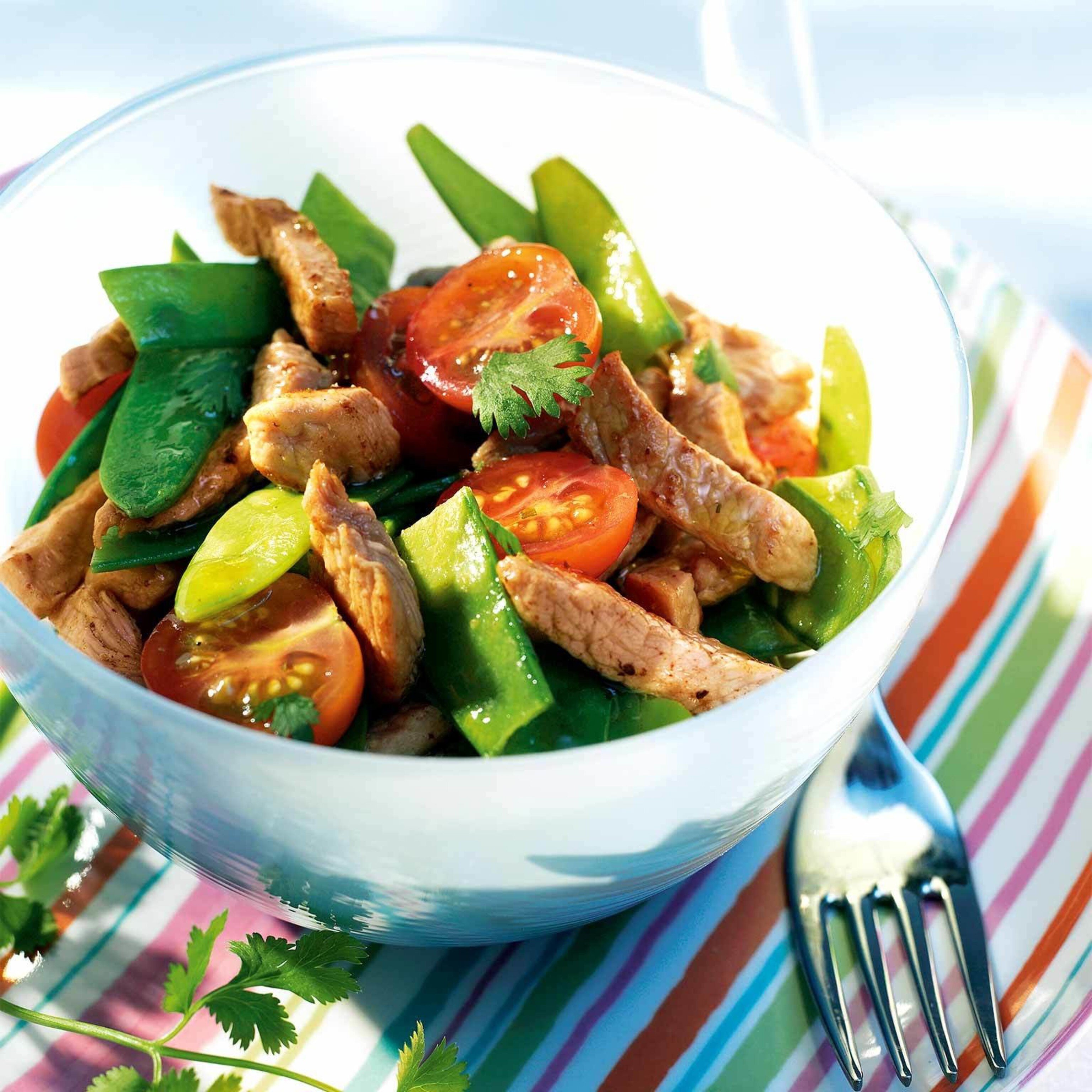 Rührgebratener Sommersalat